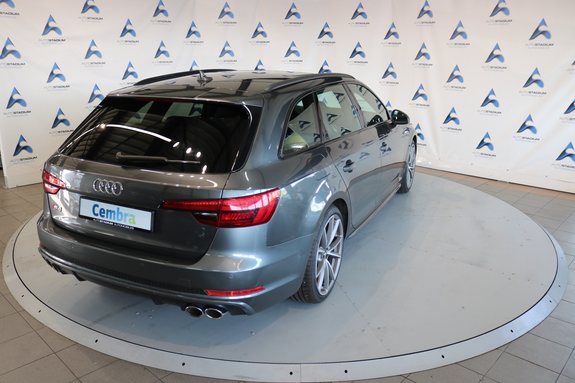 AUDI S4 Avant 3.0 TFSI quattro tiptronic-image-27