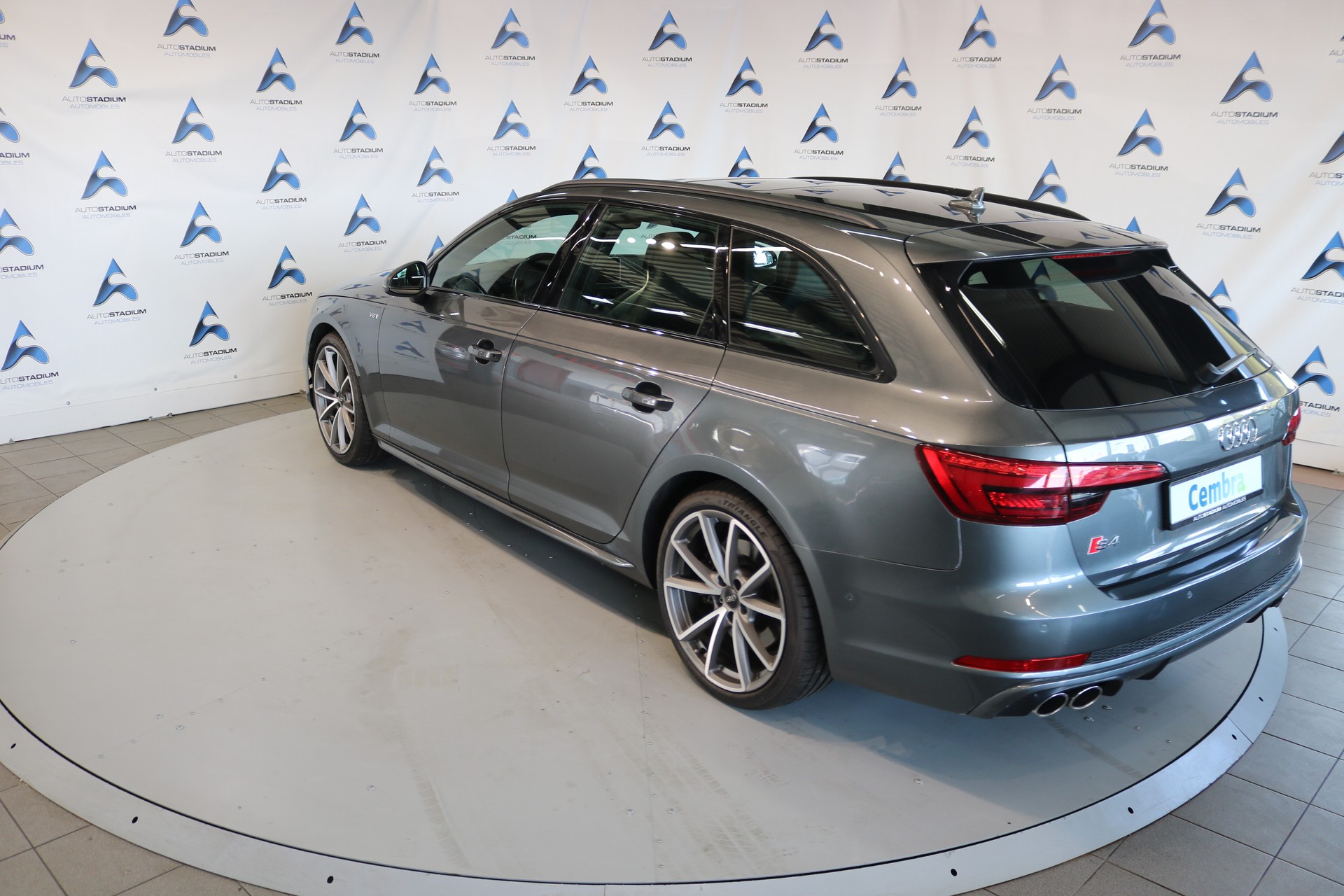 AUDI S4 Avant 3.0 TFSI quattro tiptronic-image-22