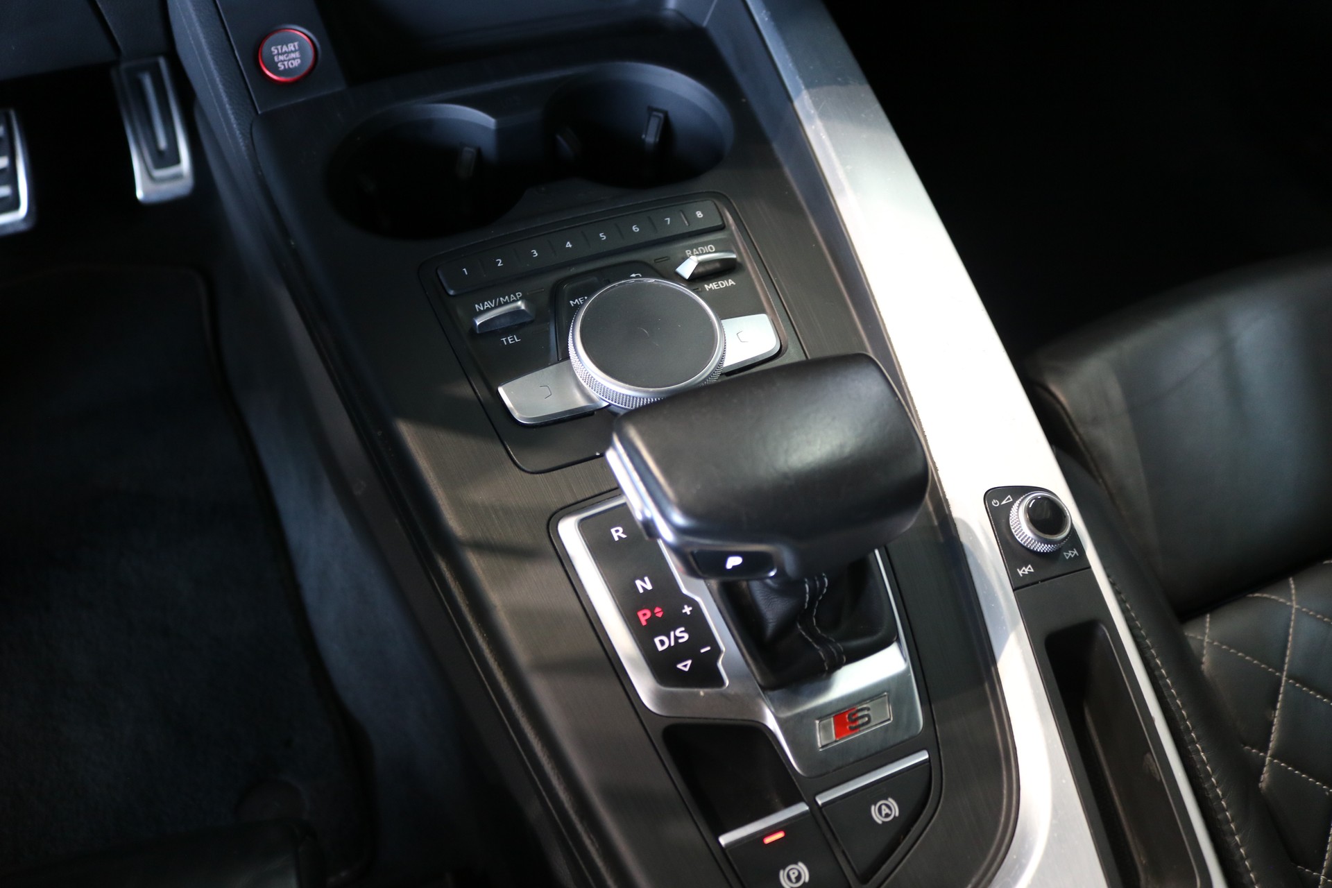 AUDI S4 Avant 3.0 TFSI quattro tiptronic-image-49