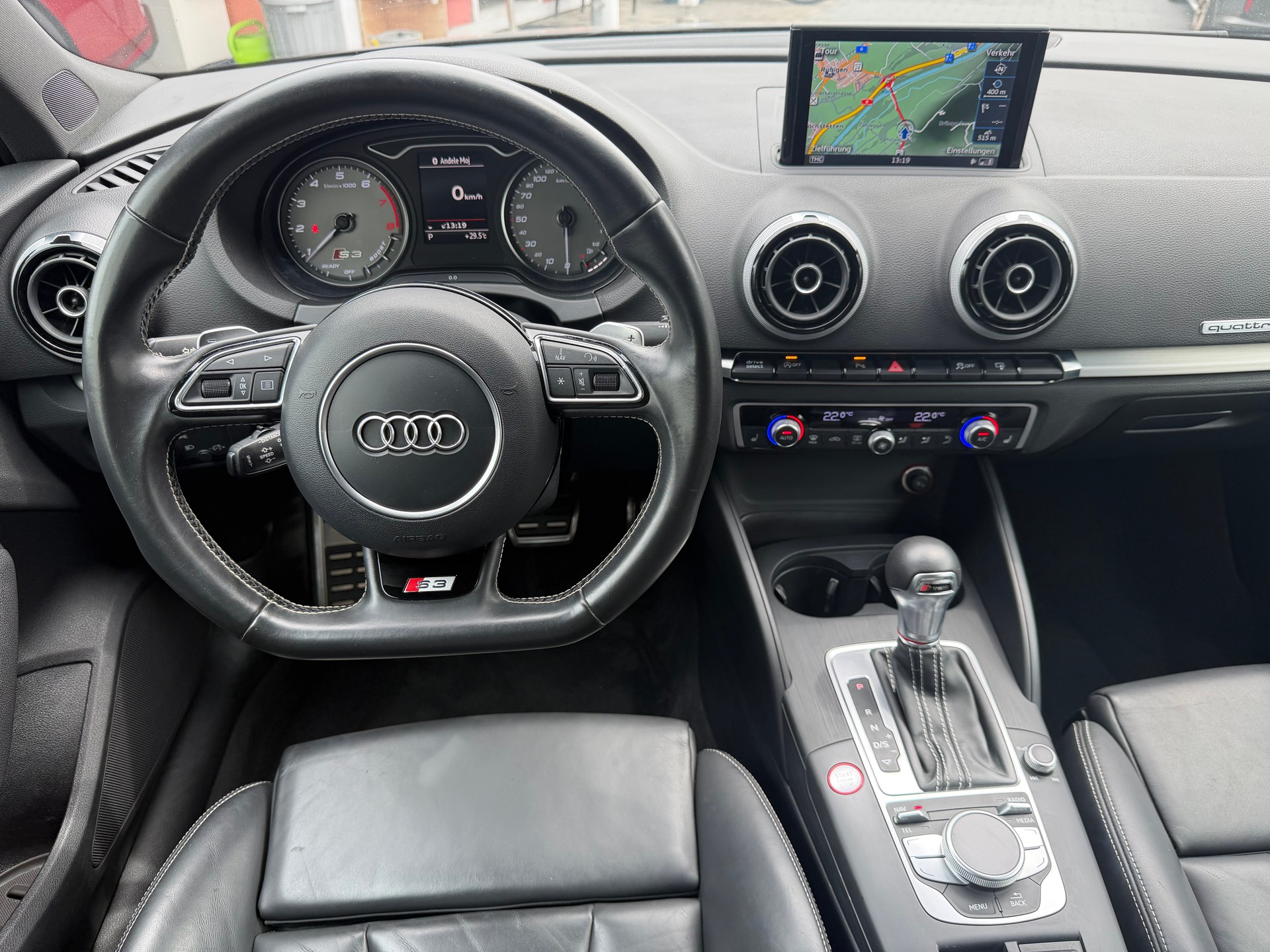 AUDI S3 Sportback 2.0 TFSI quattro S-tronic-image-19