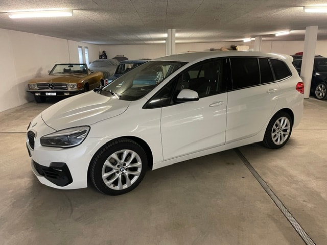 BMW 220d xDrive Gran Tourer Steptronic-image-1