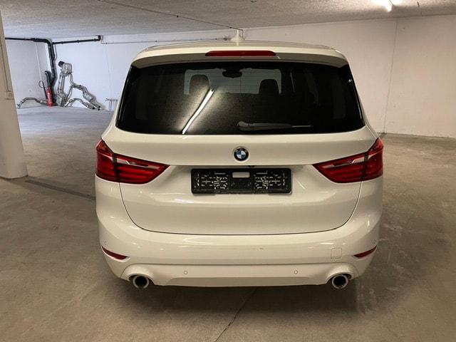 BMW 220d xDrive Gran Tourer Steptronic-image-2