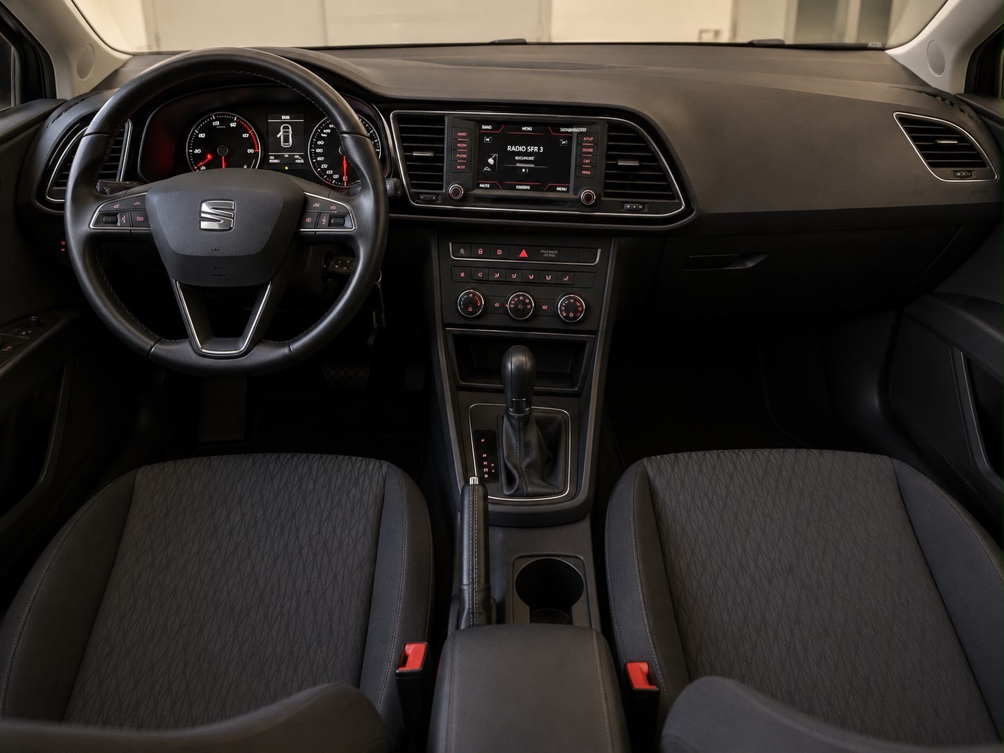 SEAT Leon ST 1.4 TSI Style DSG-image-13