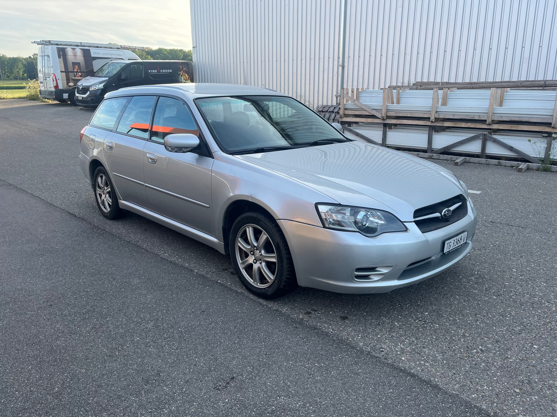 SUBARU Legacy 2.0i AWD Swiss