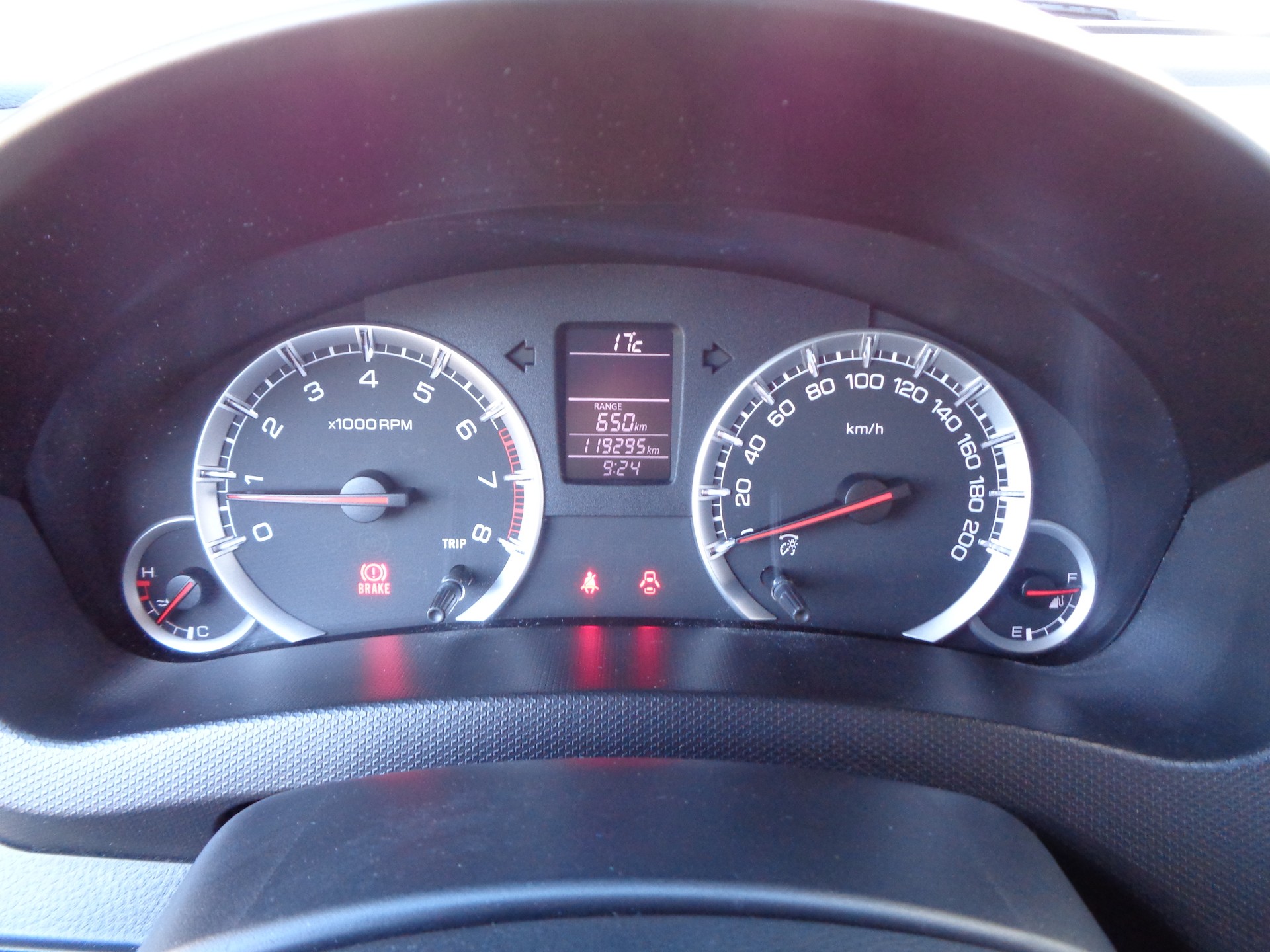 SUZUKI Swift 1.2i 16V PizSulai Top 4x4-image-9