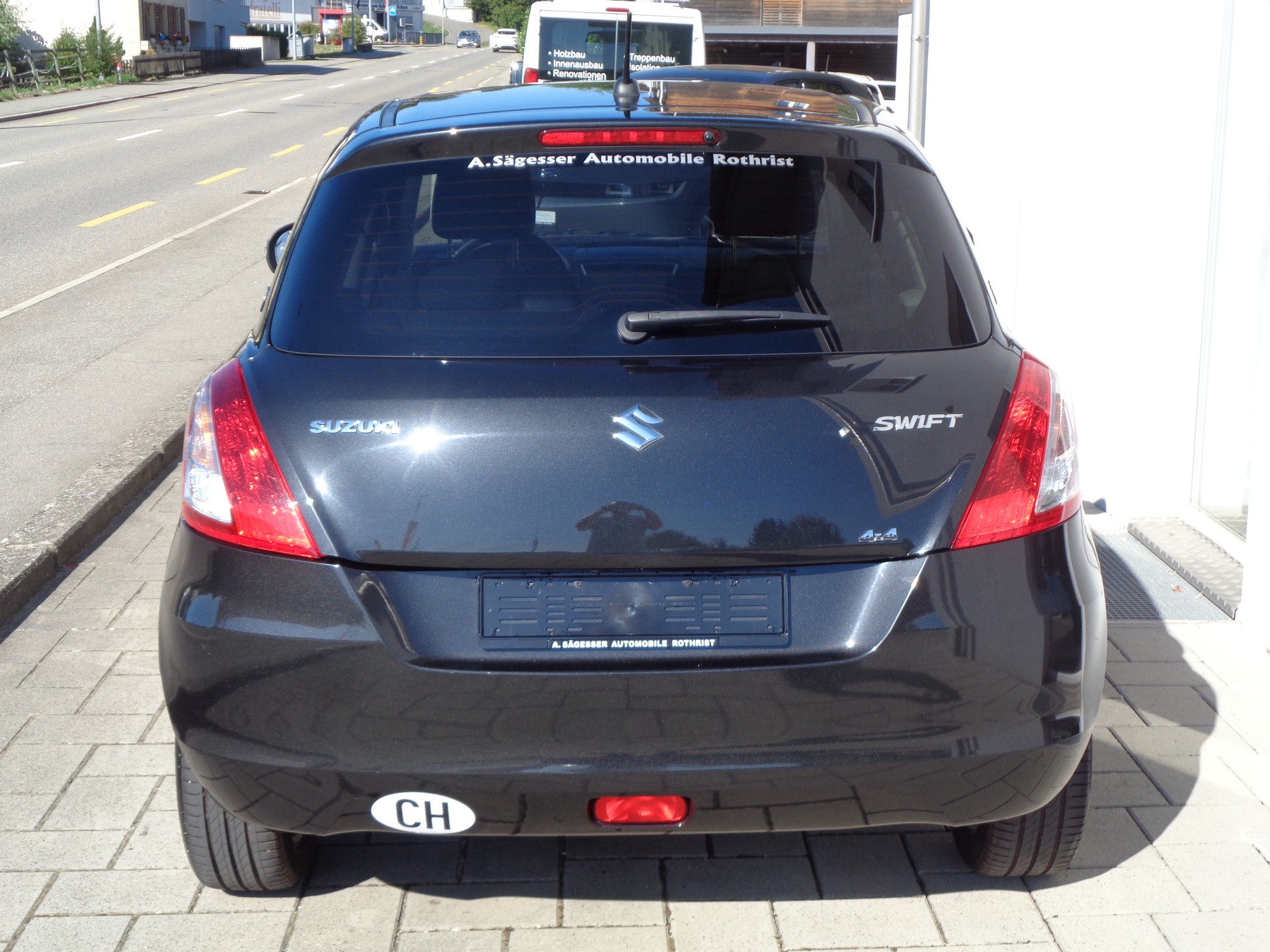 SUZUKI Swift 1.2i 16V PizSulai Top 4x4-image-5