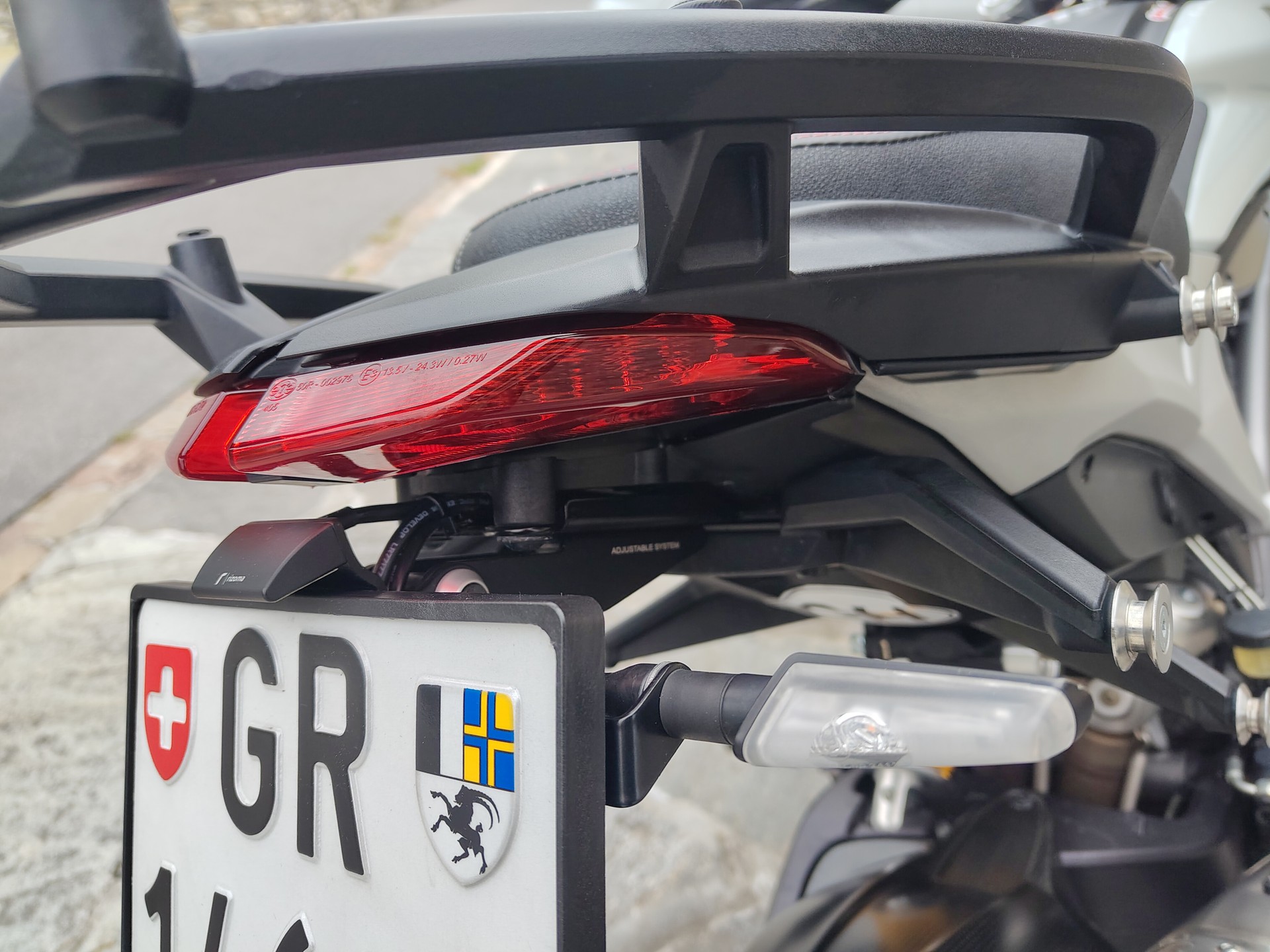 DUCATI Hyperstrada 821-image-8