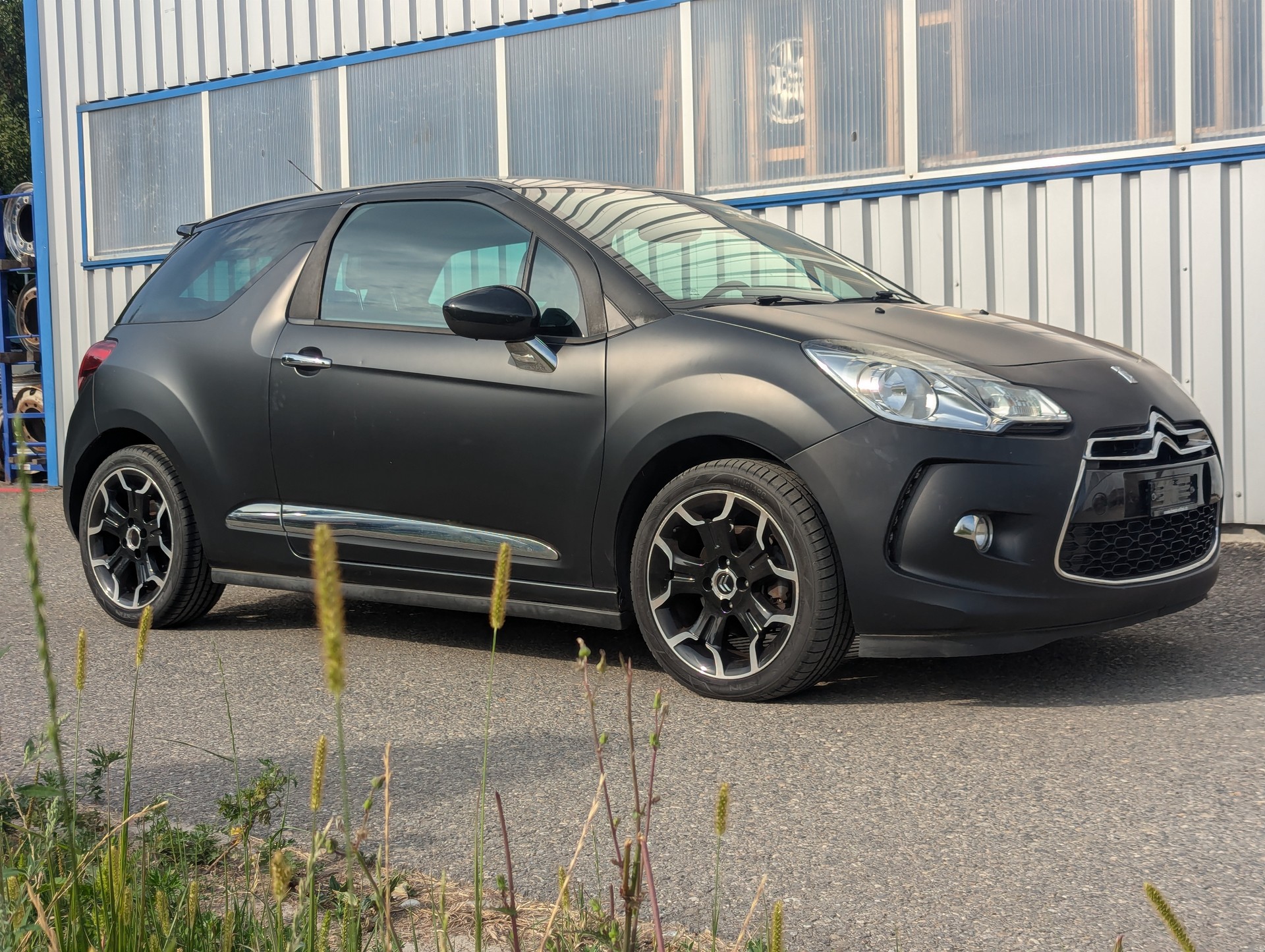 DS AUTOMOBILES DS3 1.6 THP Black & Silver