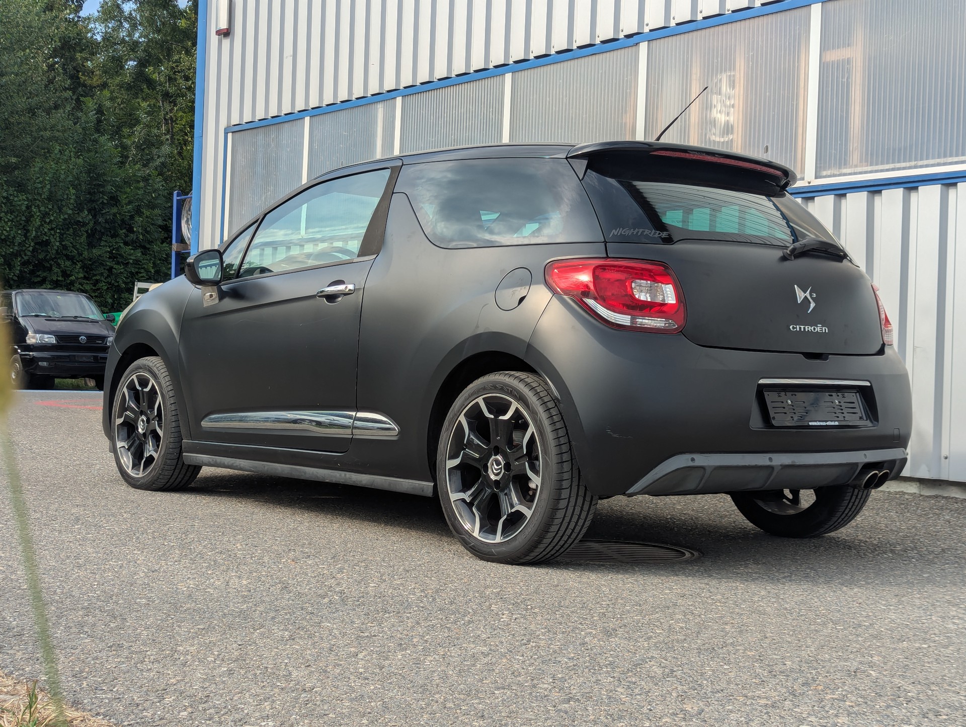 DS AUTOMOBILES DS3 1.6 THP Black & Silver-image-9
