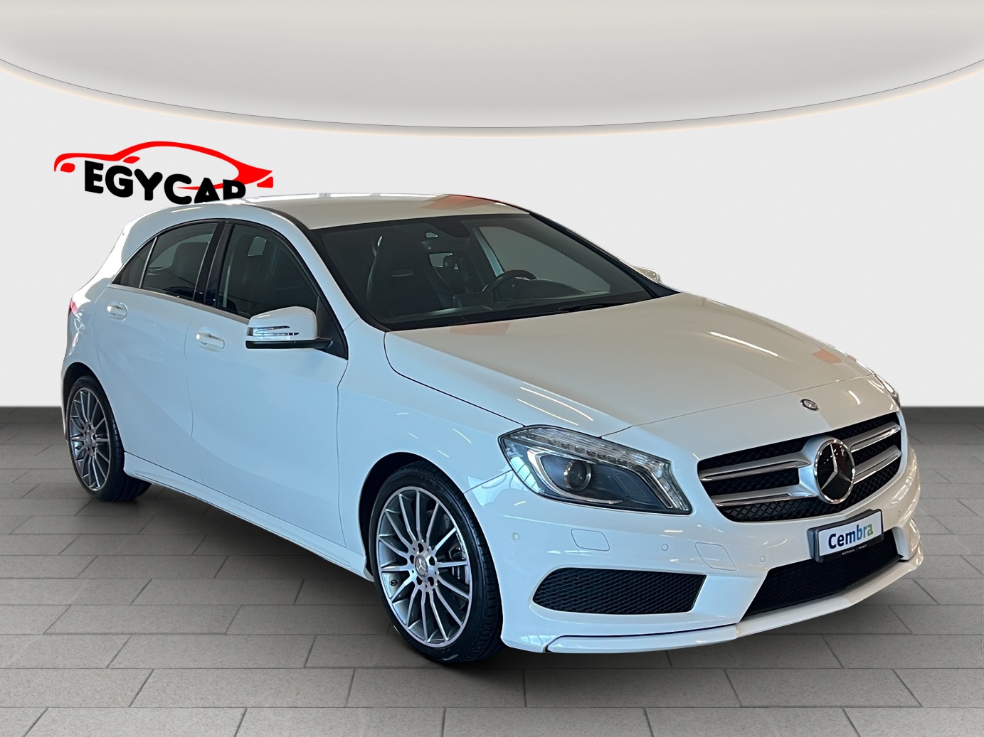 MERCEDES-BENZ A 250 AMG Line 4Matic 7G-DCT-showroom-element-1