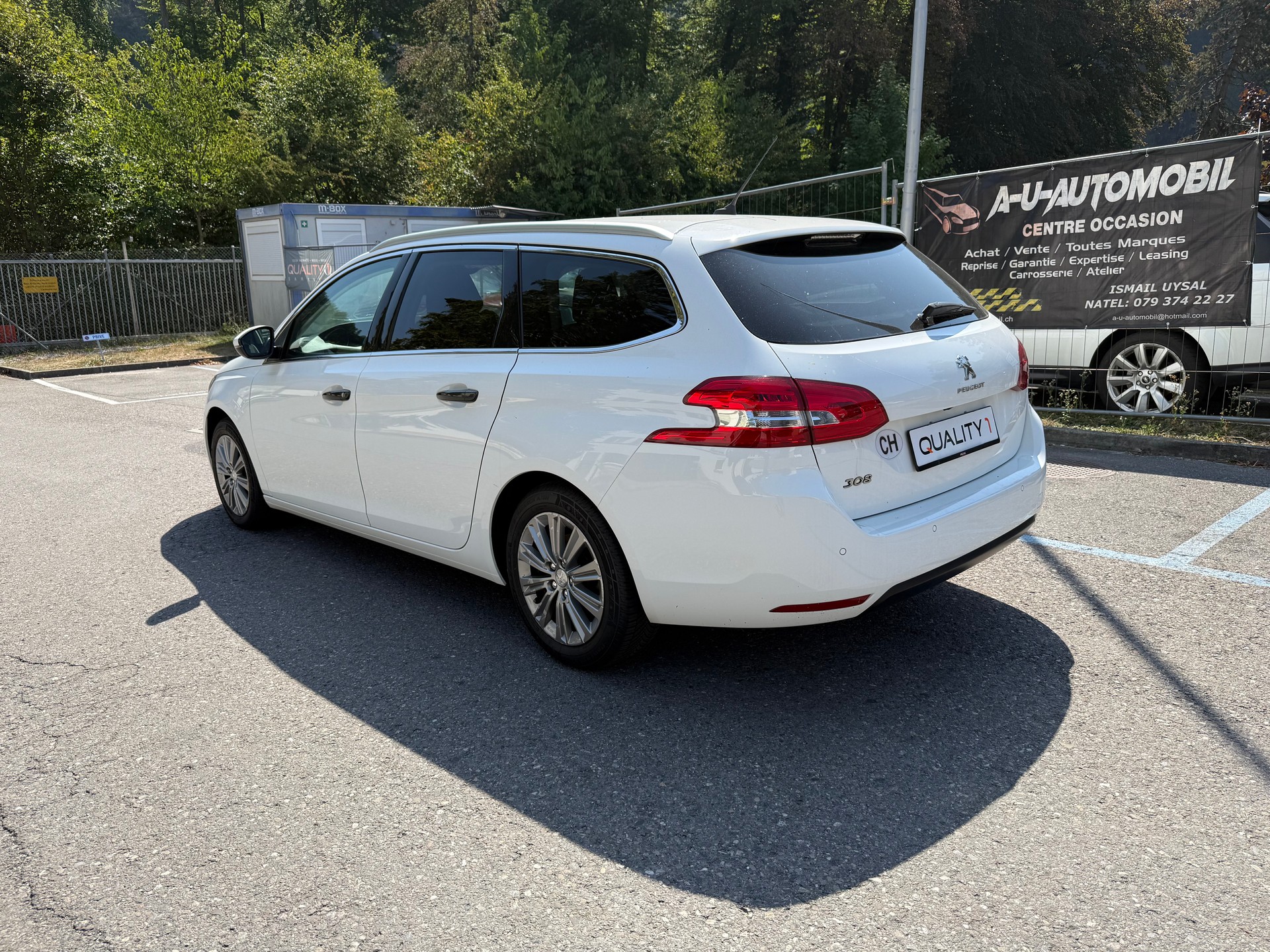 PEUGEOT 308 SW 1.5 BlueHDI Active Pack EAT8-showroom-element-3
