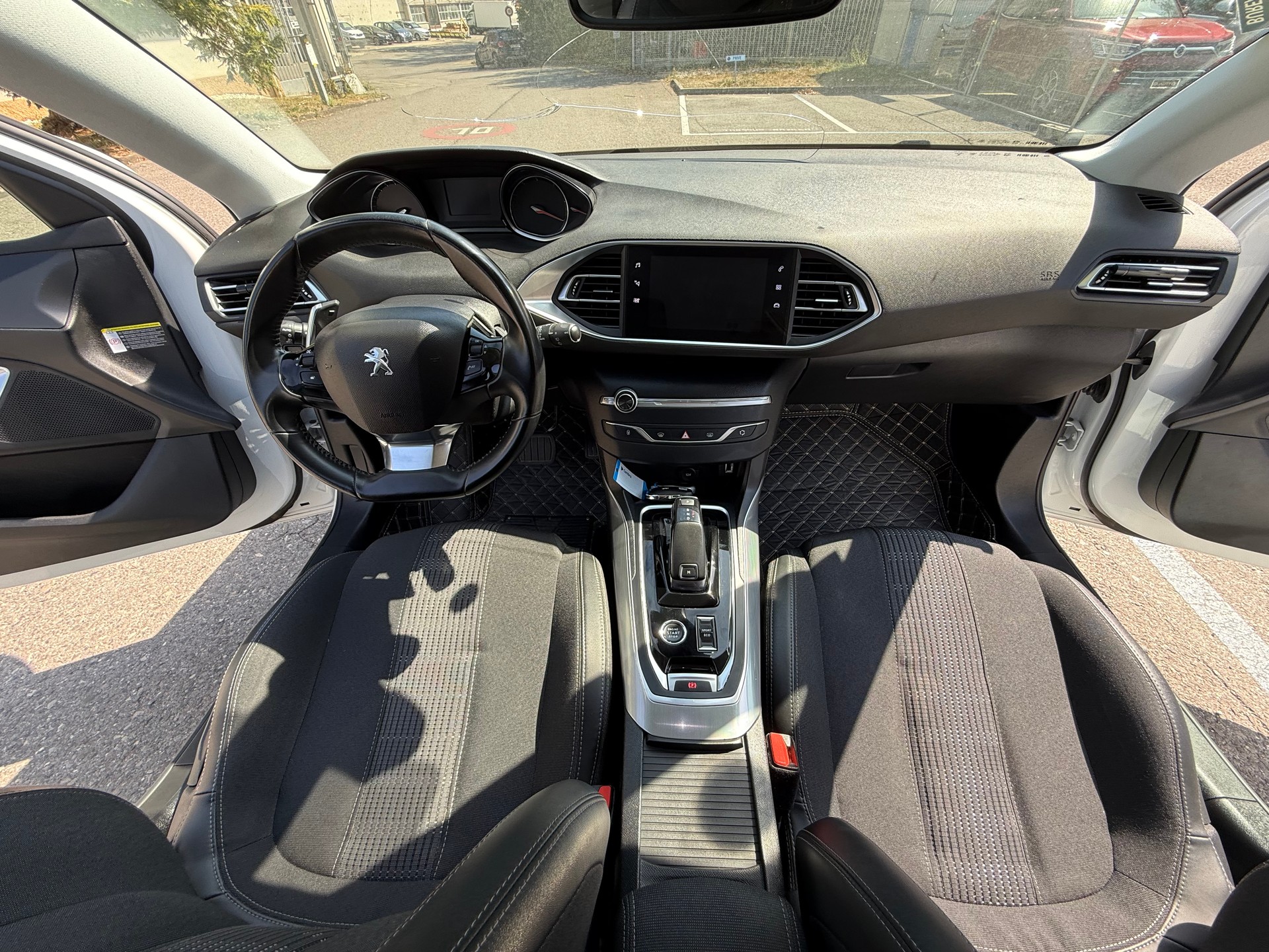 PEUGEOT 308 SW 1.5 BlueHDI Active Pack EAT8-image-24