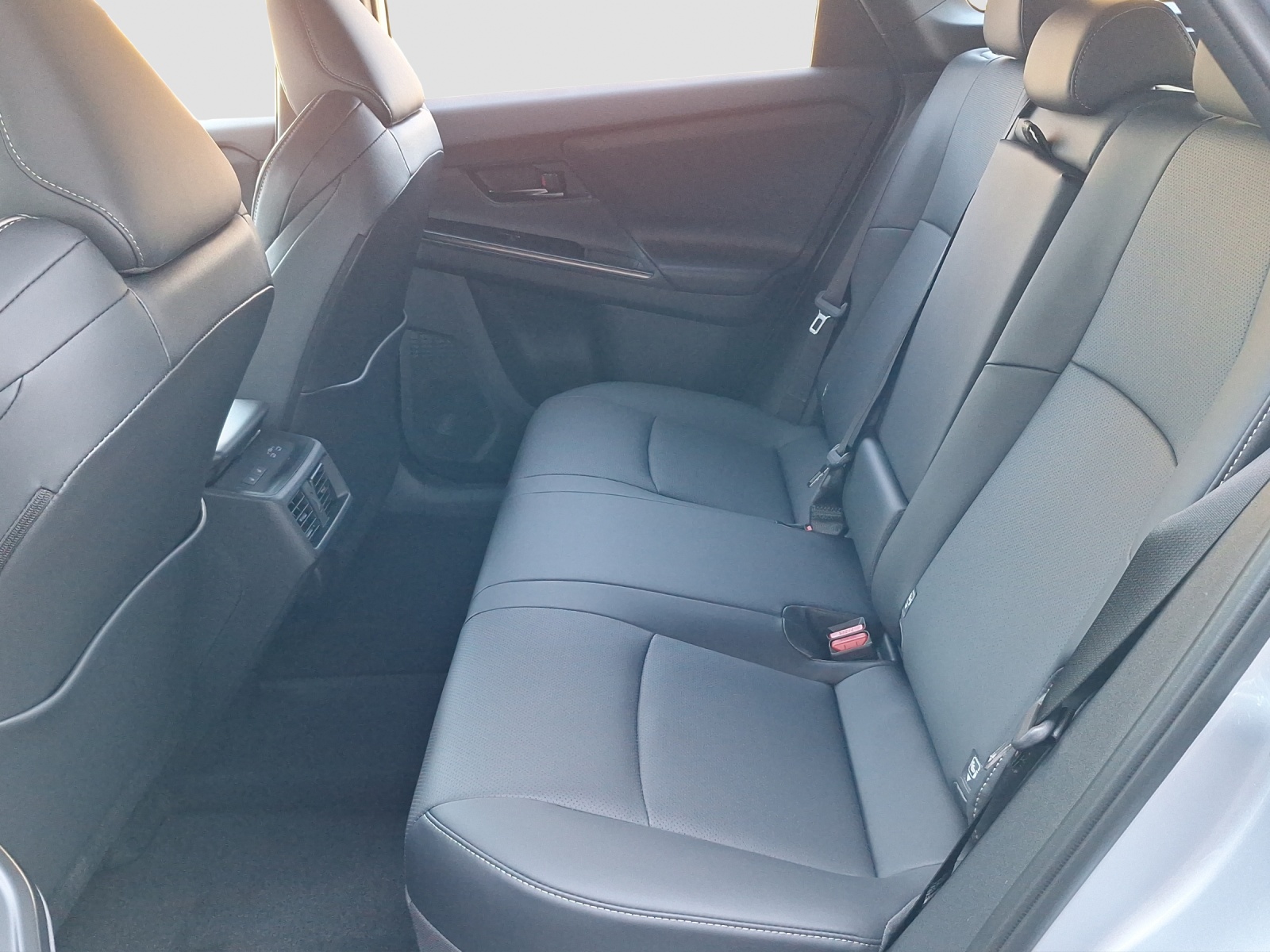 TOYOTA bZ4X Touring Premium AWD-image-10