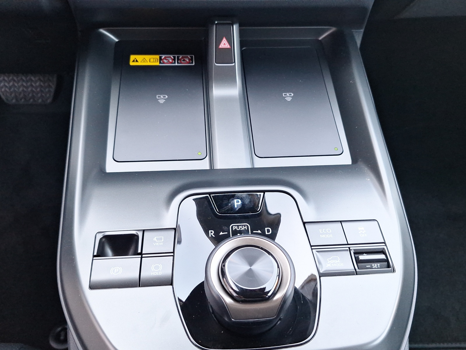 TOYOTA bZ4X Touring Premium AWD-image-12