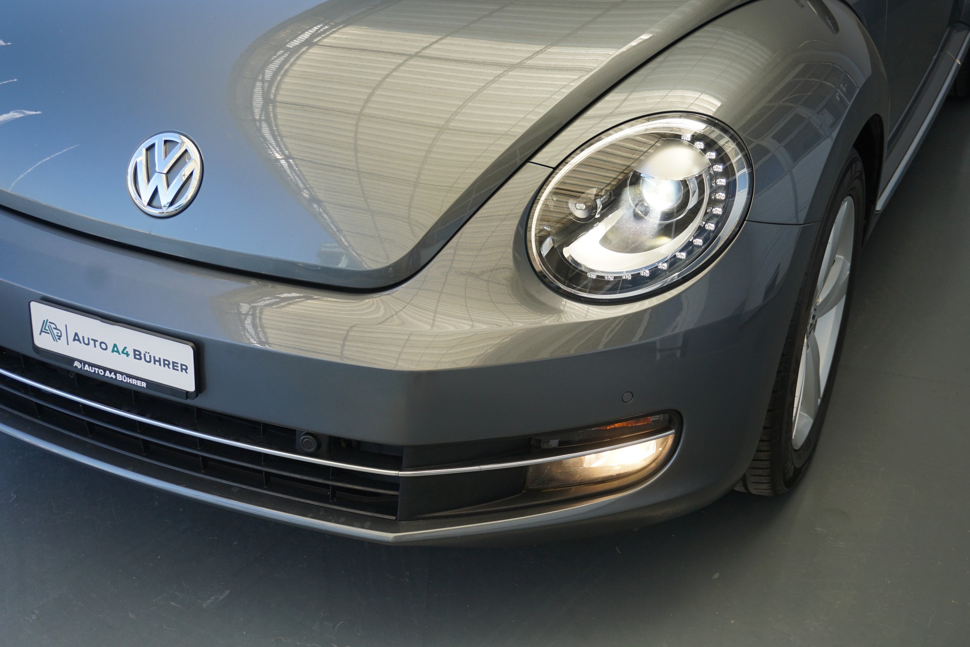 VW Beetle 1.2 TSI Design Cabriolet Automat-image-8