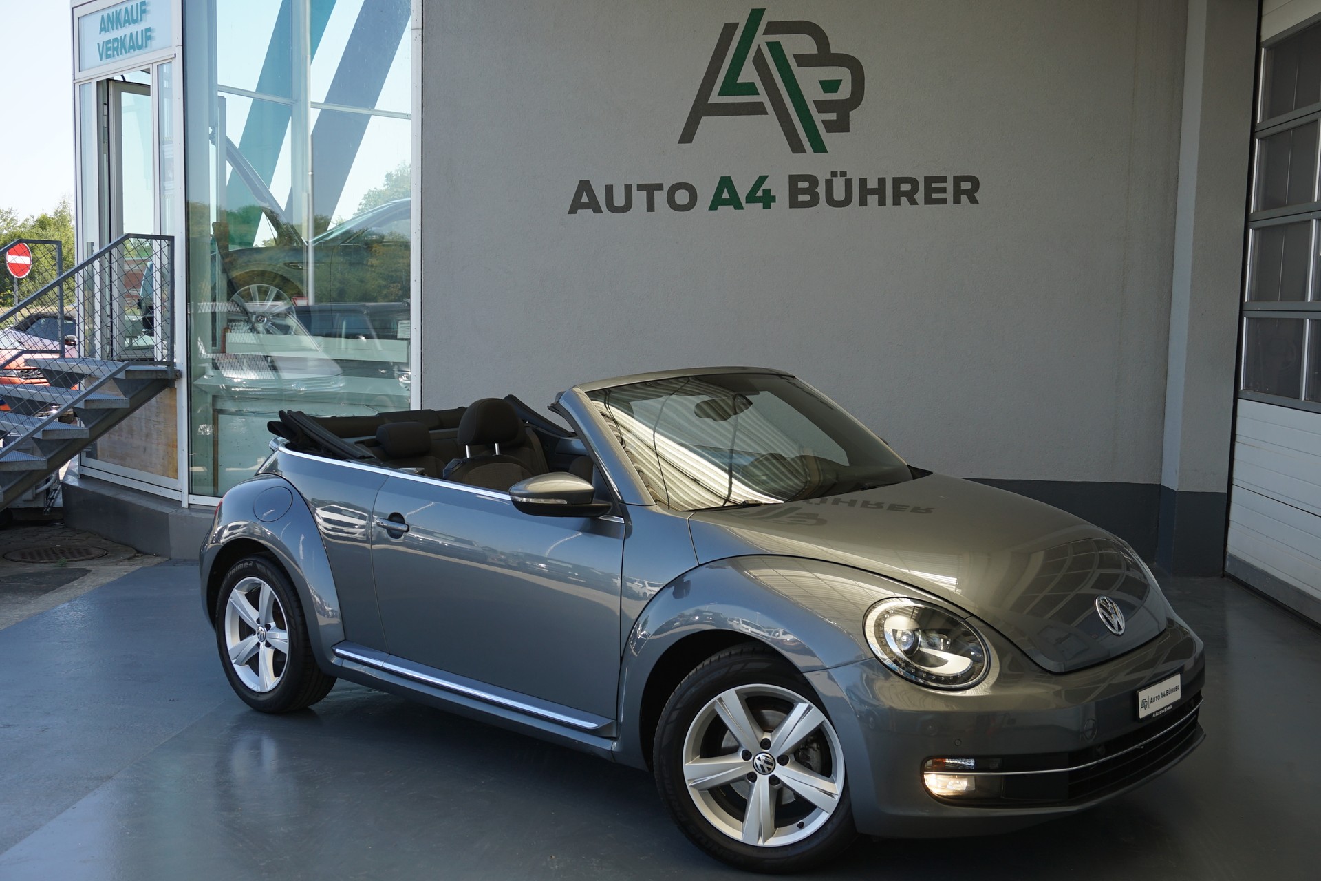 VW Beetle 1.2 TSI Design Cabriolet Automat-showroom-element-3