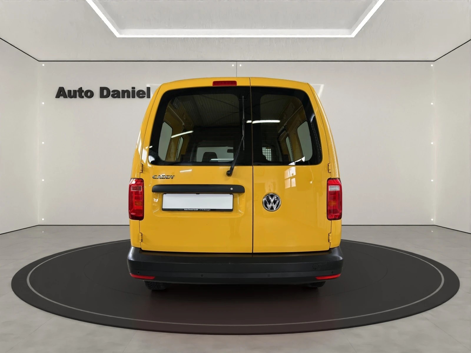 VW Caddy Maxi 1.4TSI BlueMotion Technology-image-4