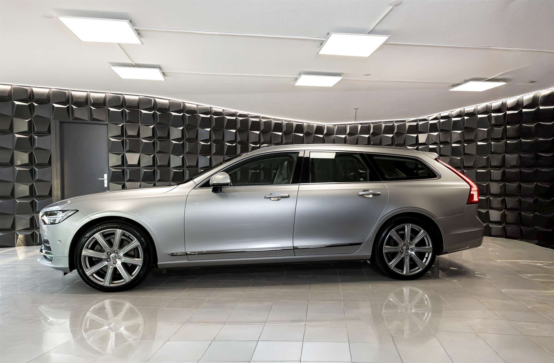 VOLVO V90 D5 AWD Inscription Geartronic Powerpulse-showroom-element-1
