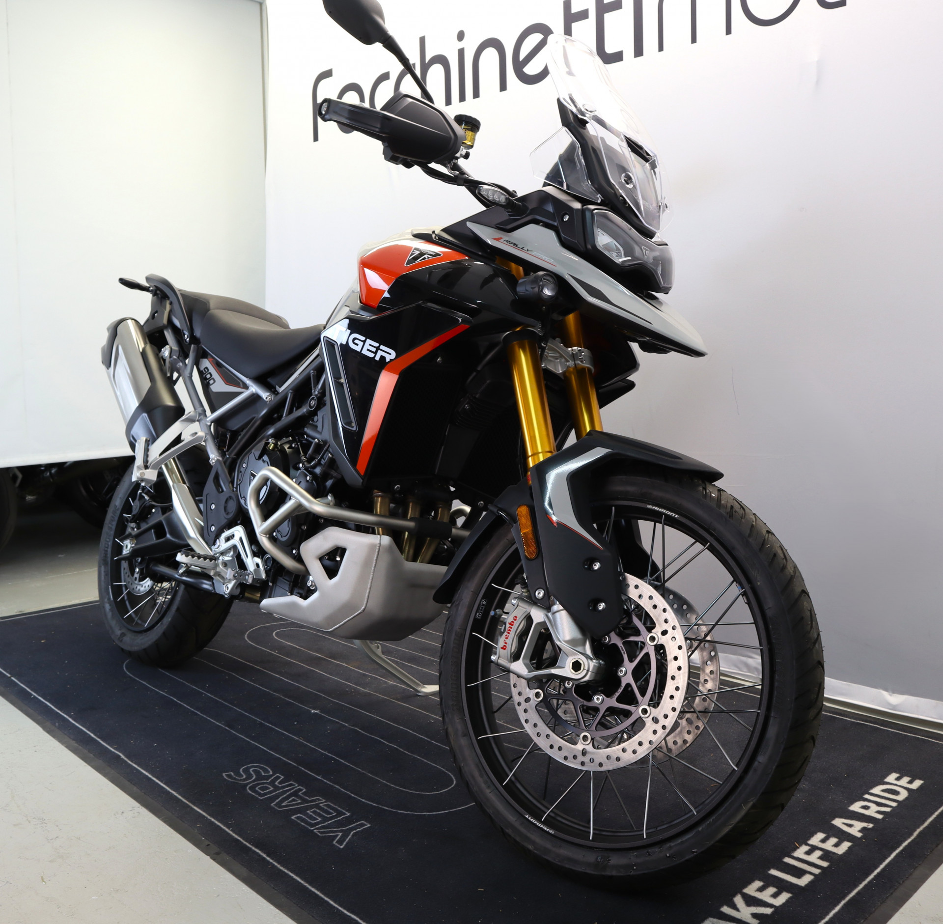 TRIUMPH Tiger 900 Rally Pro-image-2