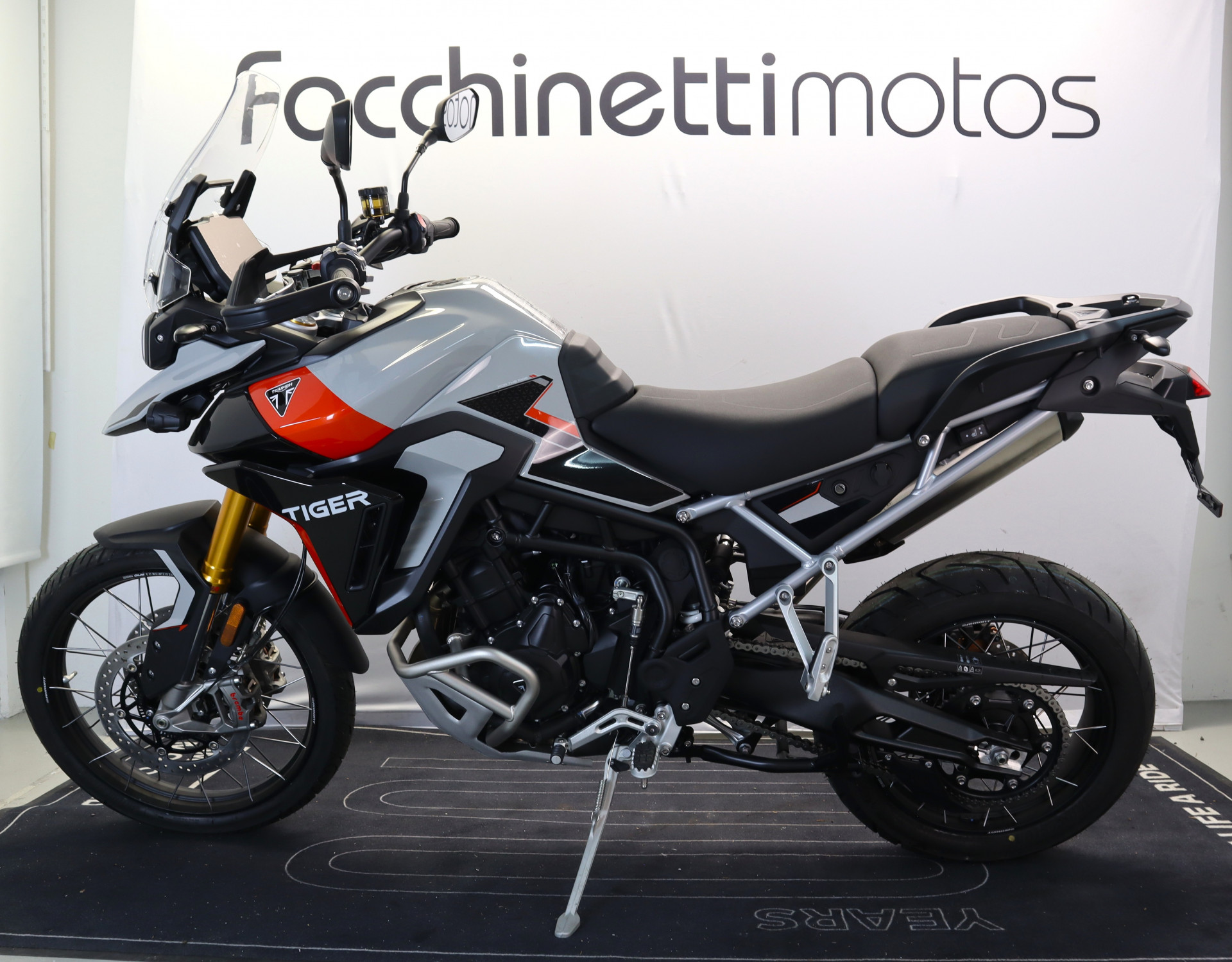 TRIUMPH Tiger 900 Rally Pro-image-1