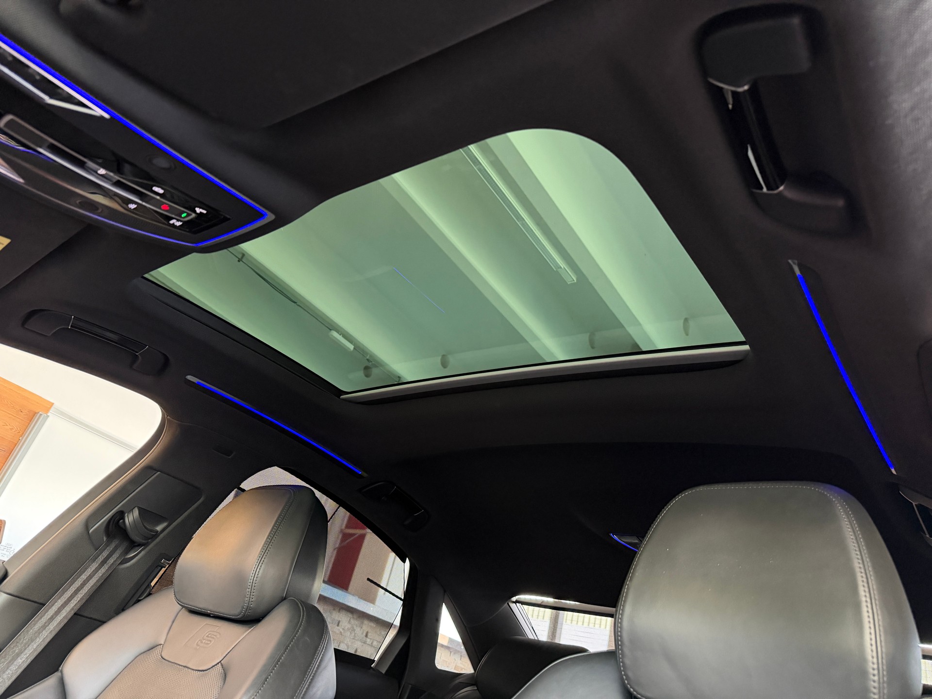 AUDI A8 50 TDI quattro tiptronic-image-18