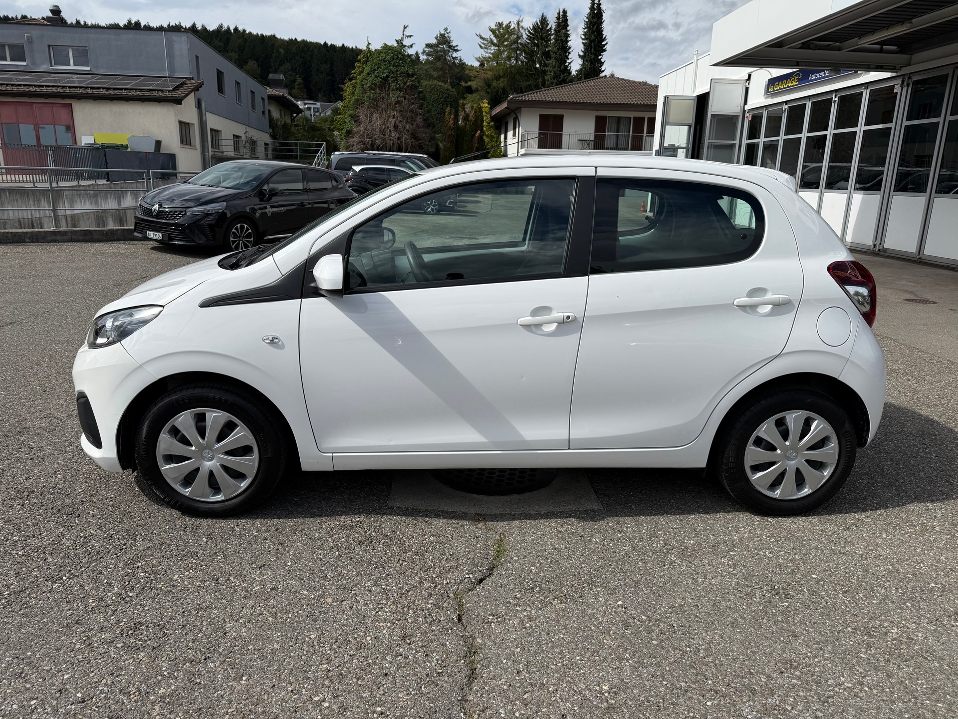 PEUGEOT 108 e-1.0 VTi Stop&Start Active-showroom-element-2