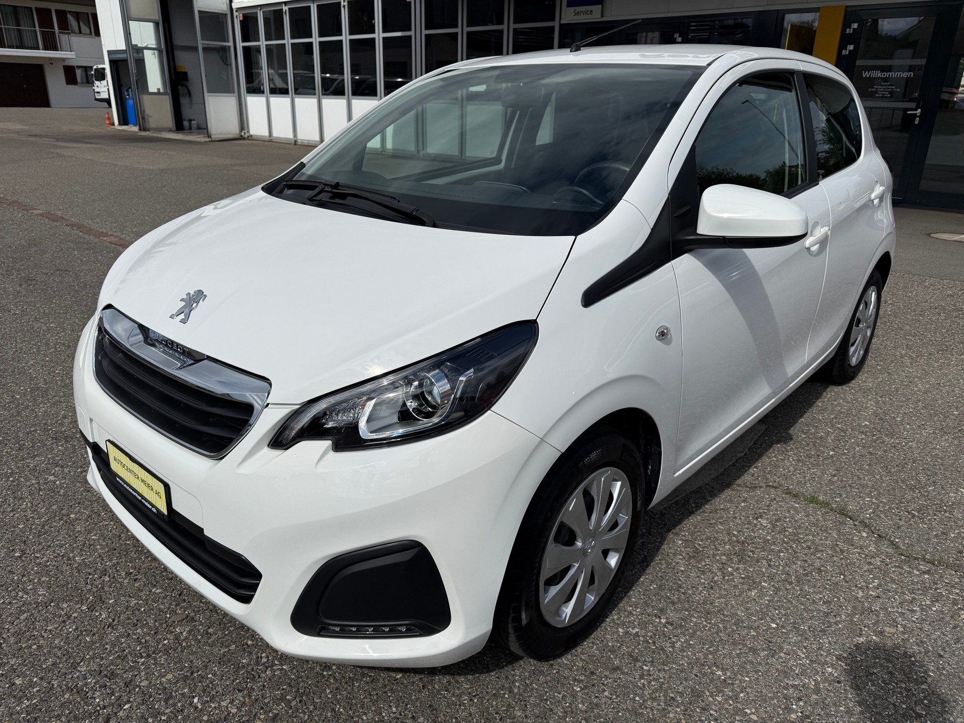 PEUGEOT 108 e-1.0 VTi Stop&Start Active-showroom-element-1