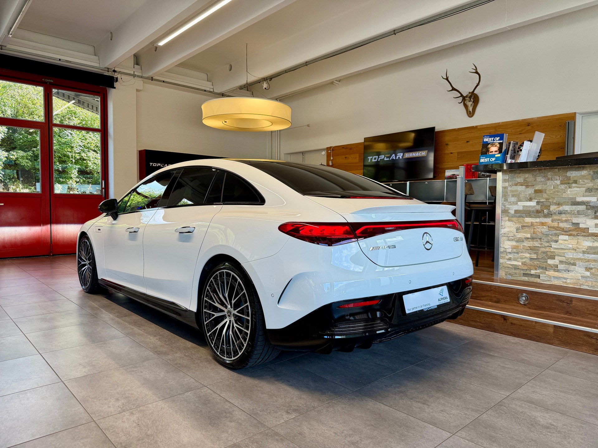 MERCEDES-BENZ EQE 53 AMG 4 Matic+ Executive Edition-showroom-element-3
