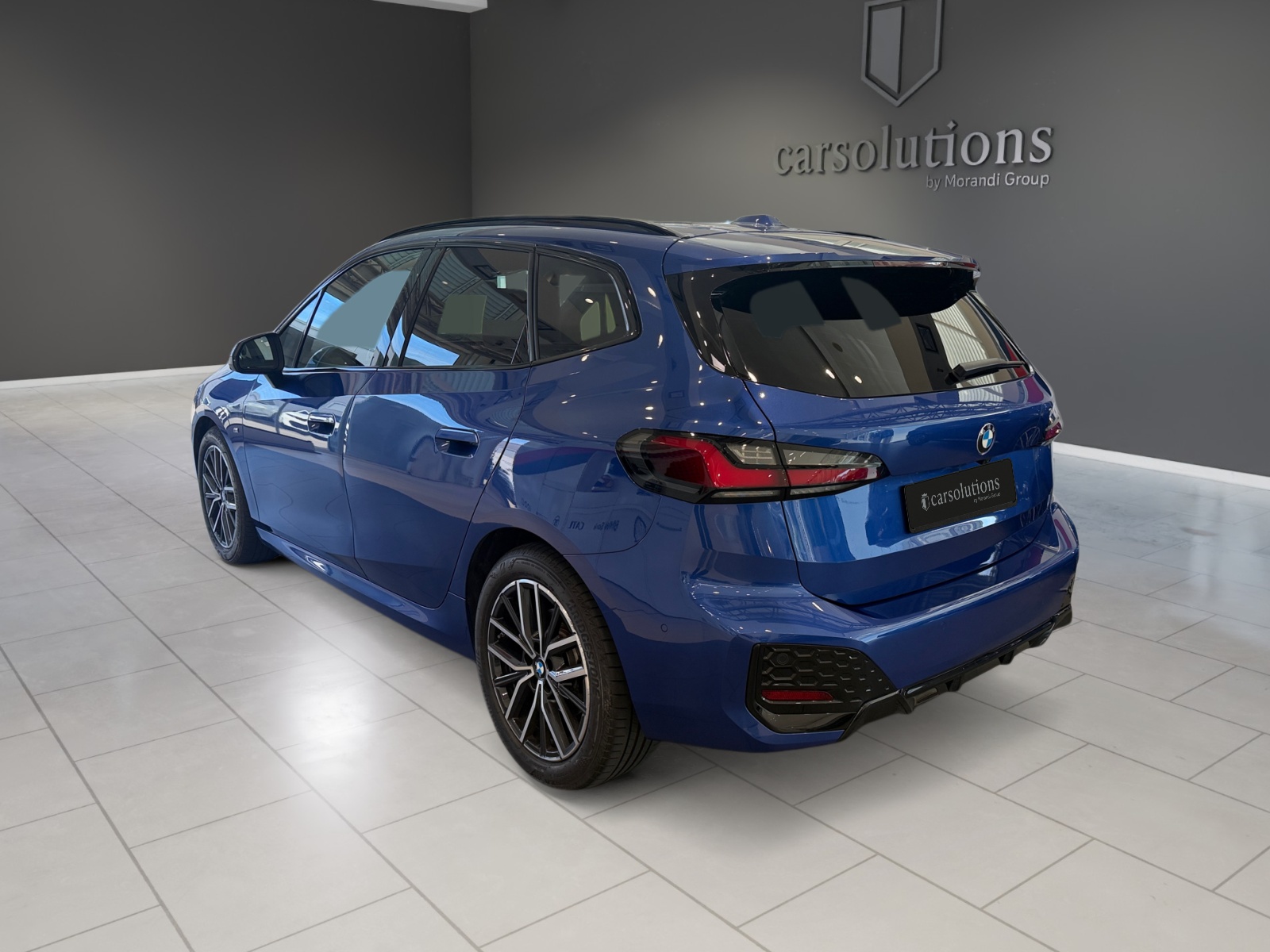 BMW 218d Active Tourer M Sport DKG-showroom-element-2