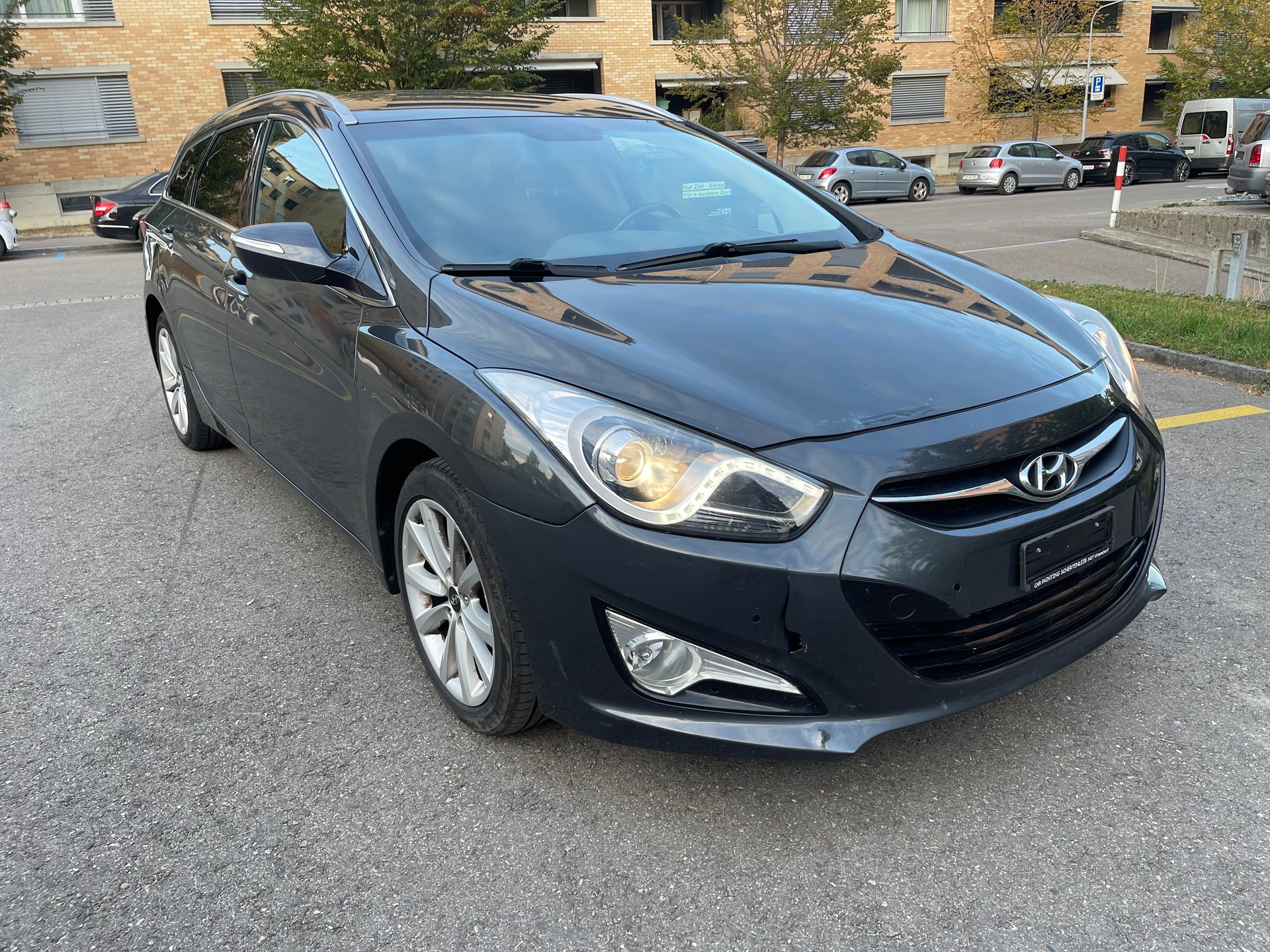 HYUNDAI i40 Wagon 1.6 GDi Style-image-2