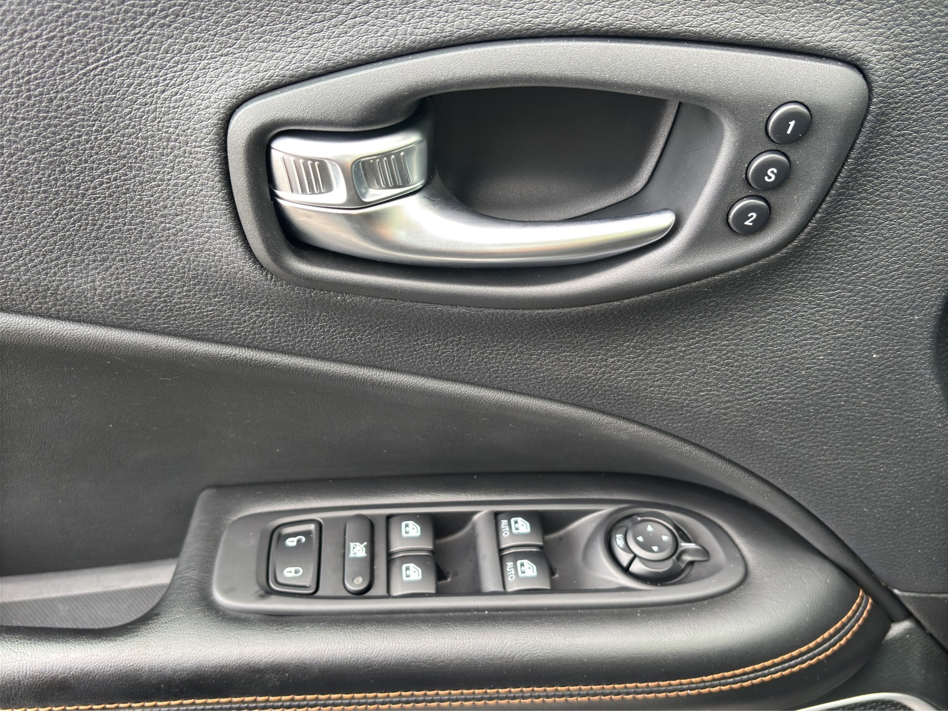 JEEP Compass 1.4 MultiAir Limited AWD-image-19