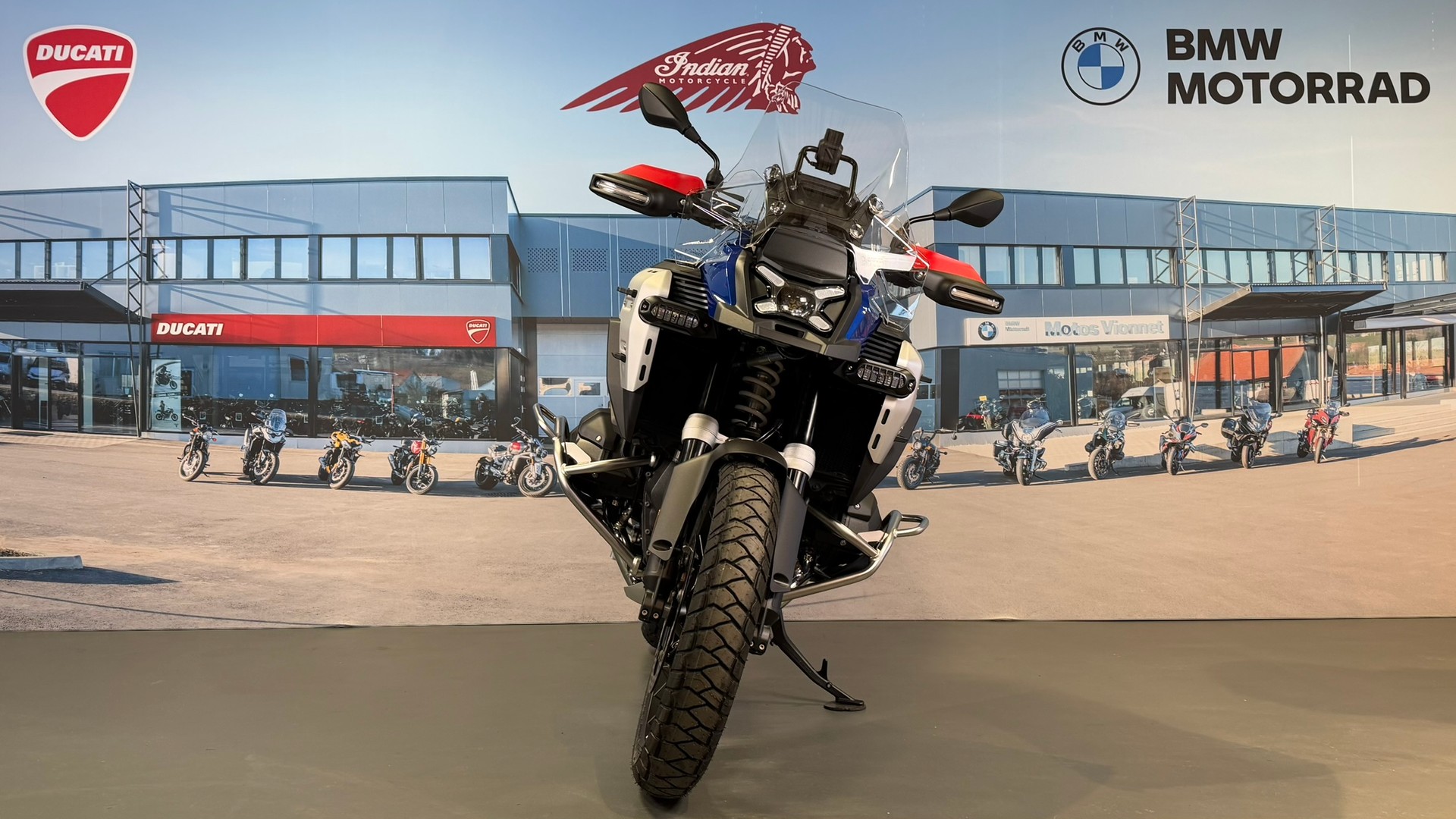 BMW R 1300 GS Adventure Service inclus 3 ans ou 30'000km / 5 ans de garantie jusqu'au 30.11.2026-image-1