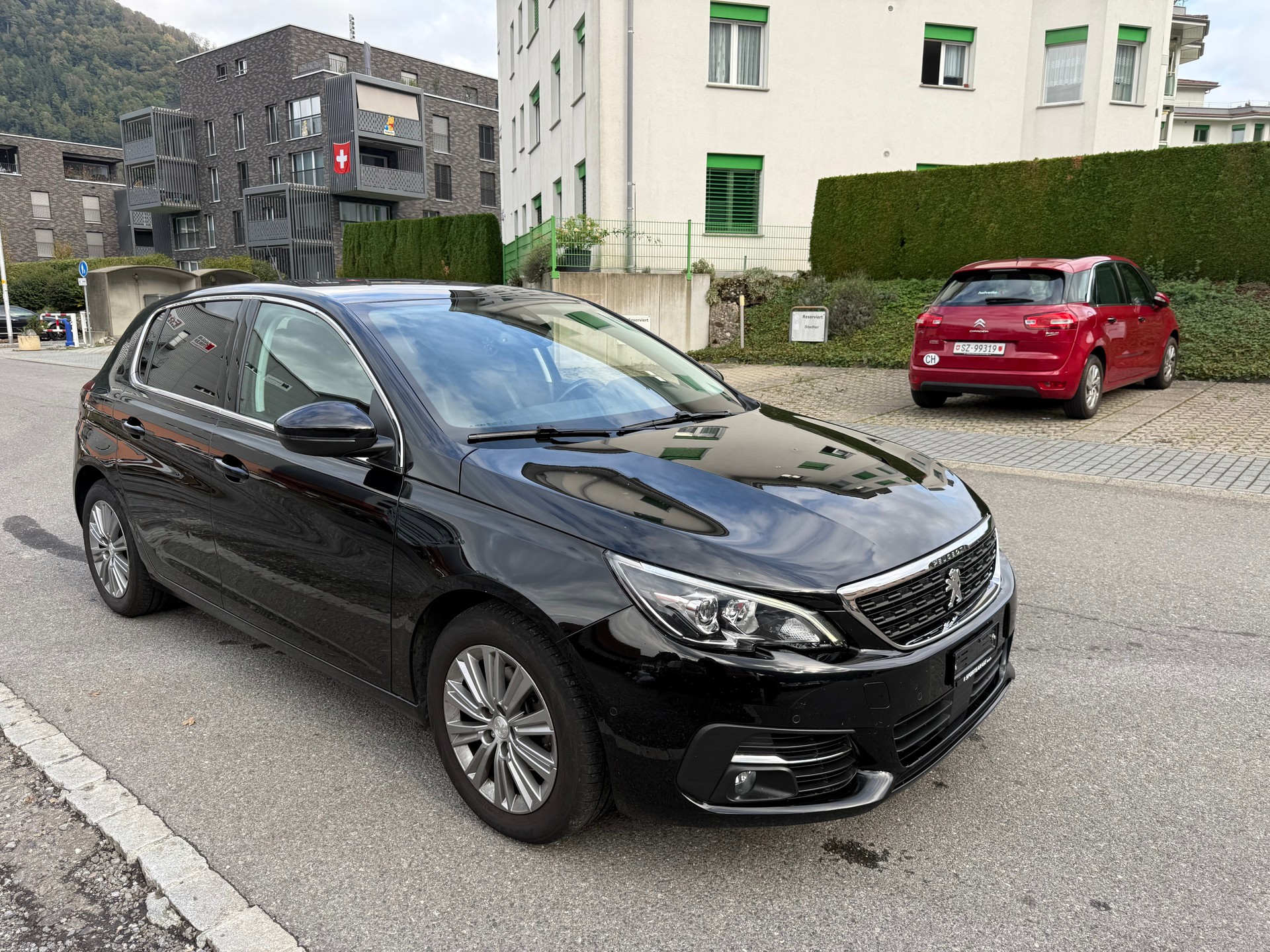 PEUGEOT 308 1.2 Pure Tech Allure EAT8