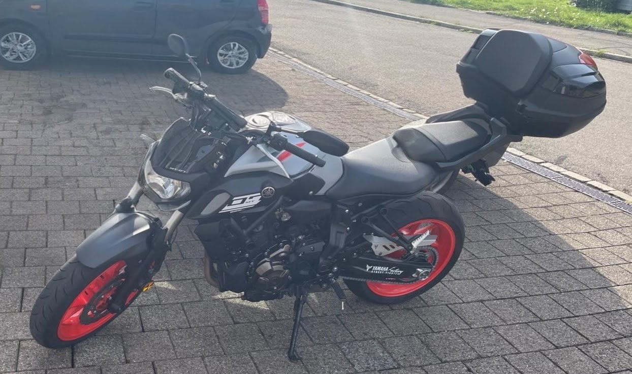 YAMAHA MT-07 ABS (35kW)-image-2