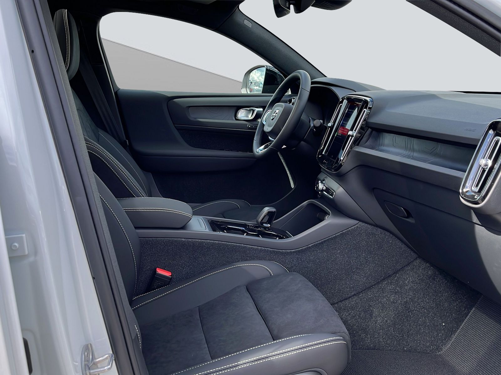 VOLVO C40 P6 Recharge Ultimate-image-14