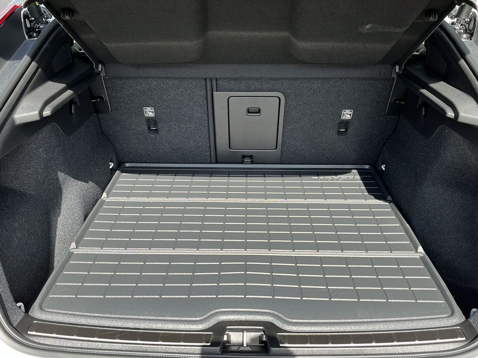 VOLVO C40 P6 Recharge Ultimate-image-15