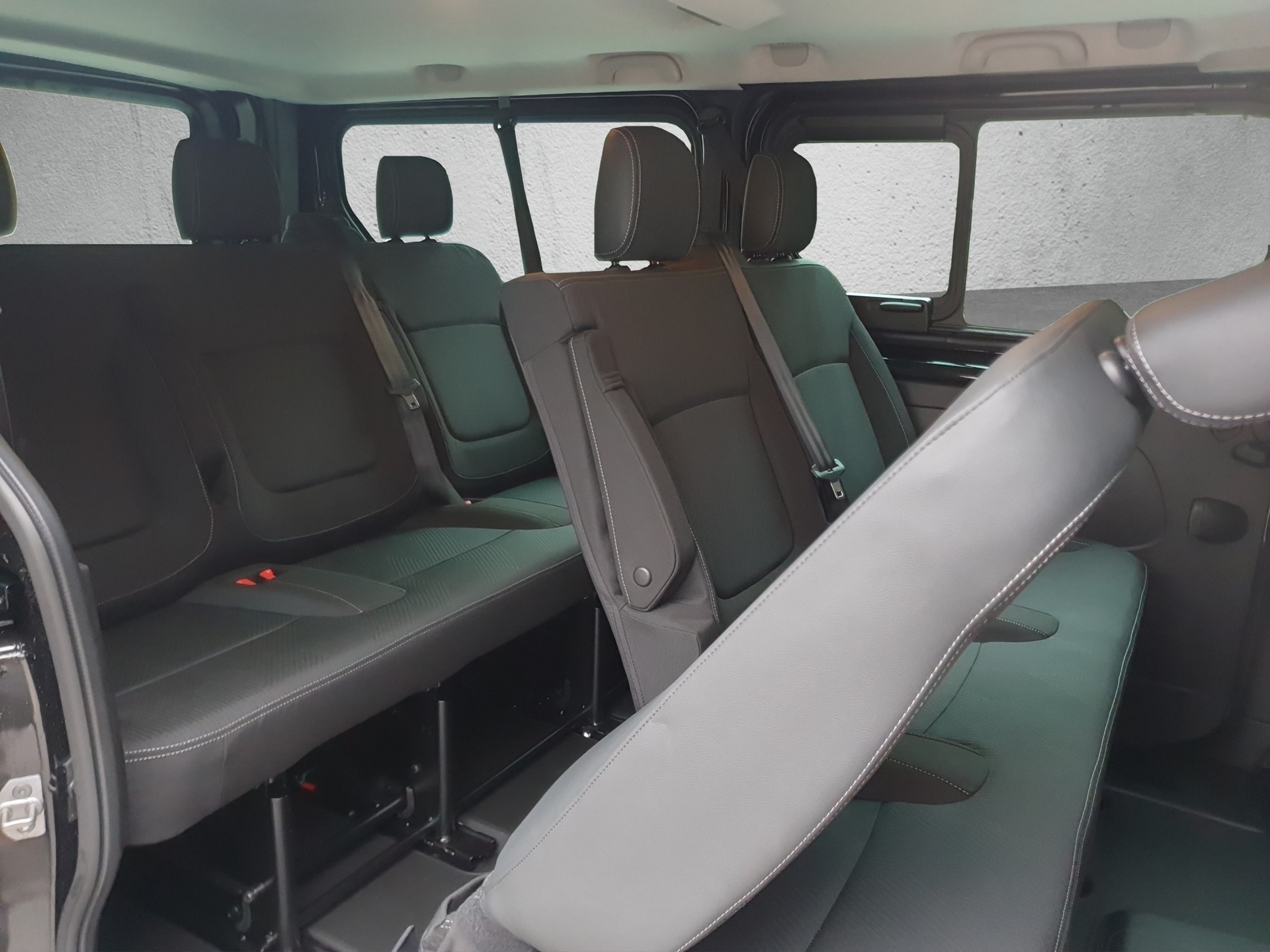 NISSAN Primastar DCT 170 3.0 L2H1 Tekna 8Plätzer HK-image-17