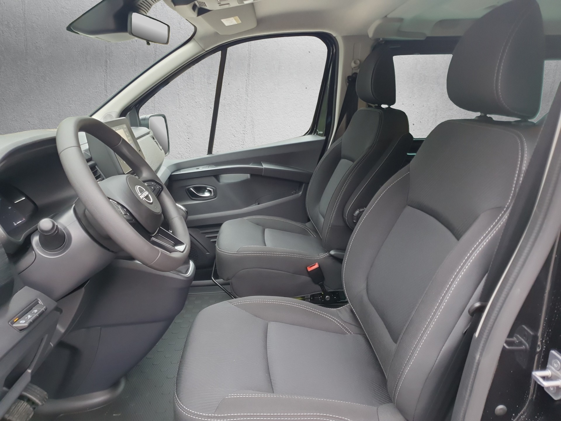 NISSAN Primastar DCT 170 3.0 L2H1 Tekna 8Plätzer HK-image-8