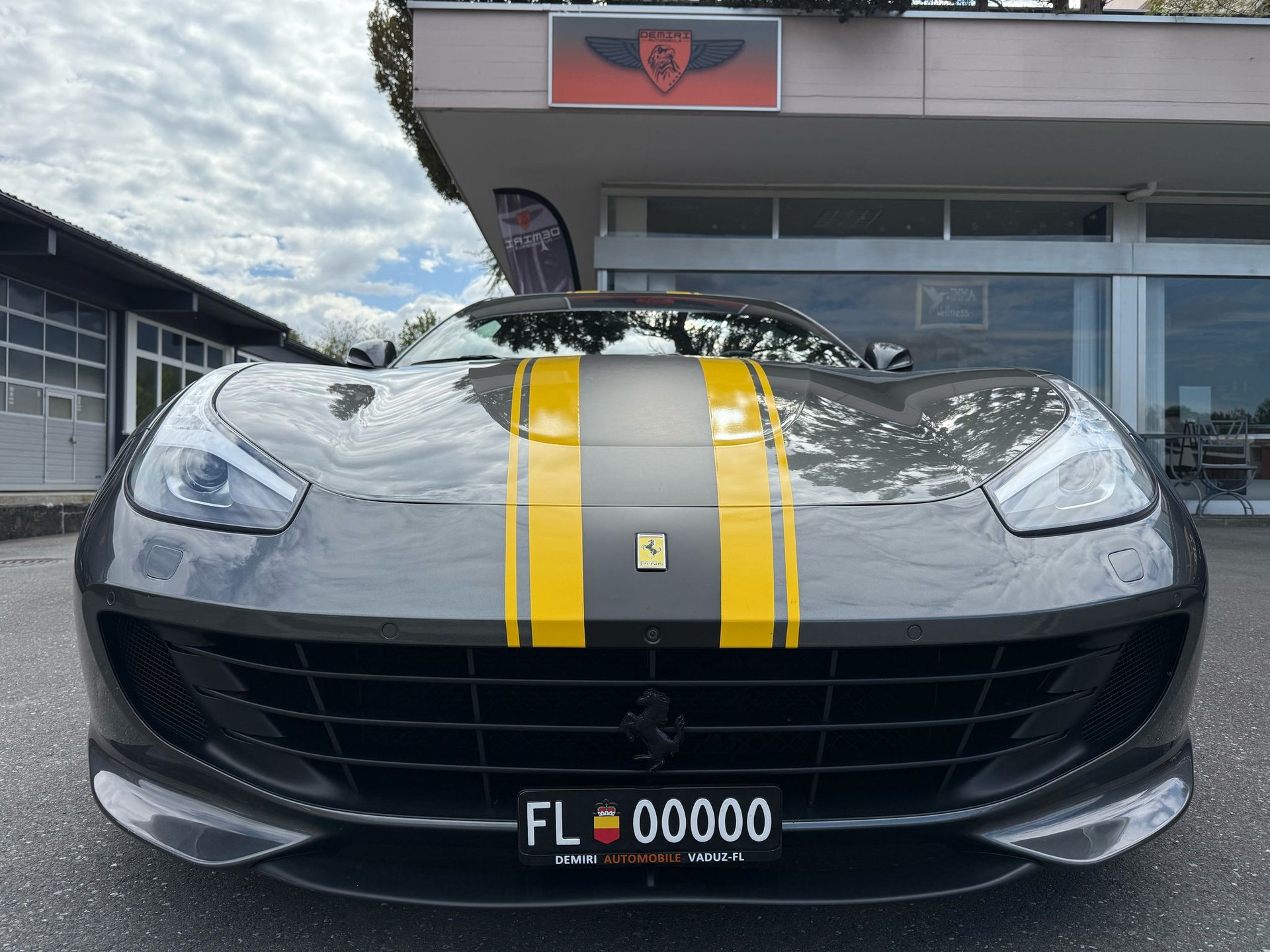 FERRARI GTC 4 Lusso T-image-4