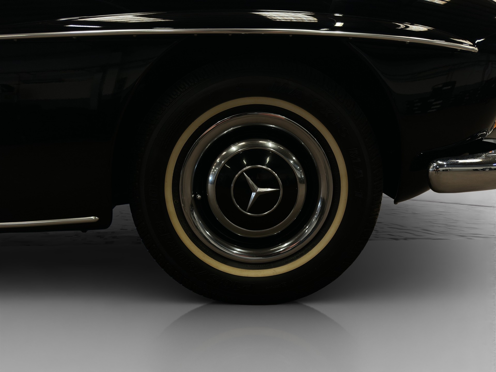 MERCEDES-BENZ SL-image-13