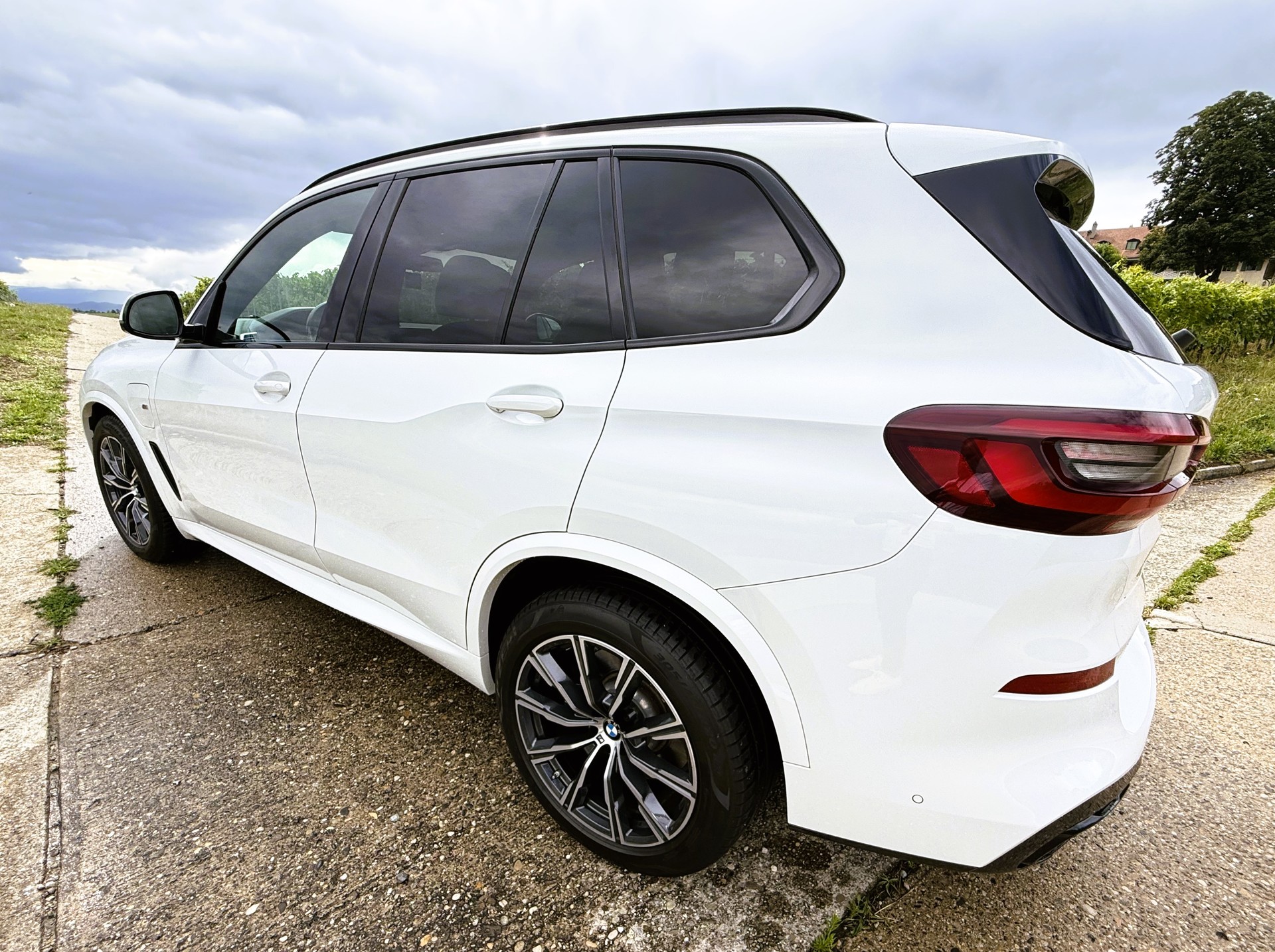 BMW X5 xDrive45e M Sport Steptronic-image-11