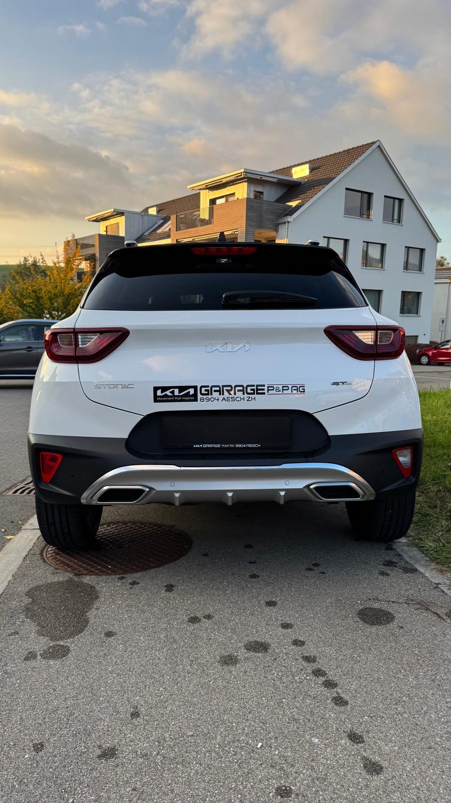 KIA Stonic 1.0 T-GDi MHEV GT-Line-image-5