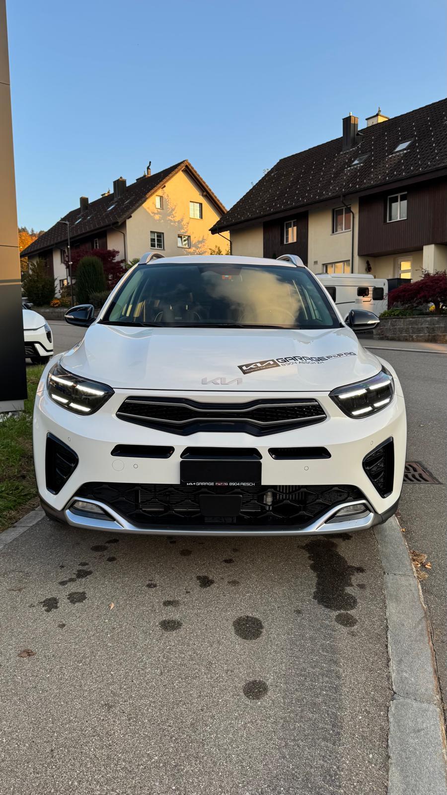 KIA Stonic 1.0 T-GDi MHEV GT-Line-showroom-element-2