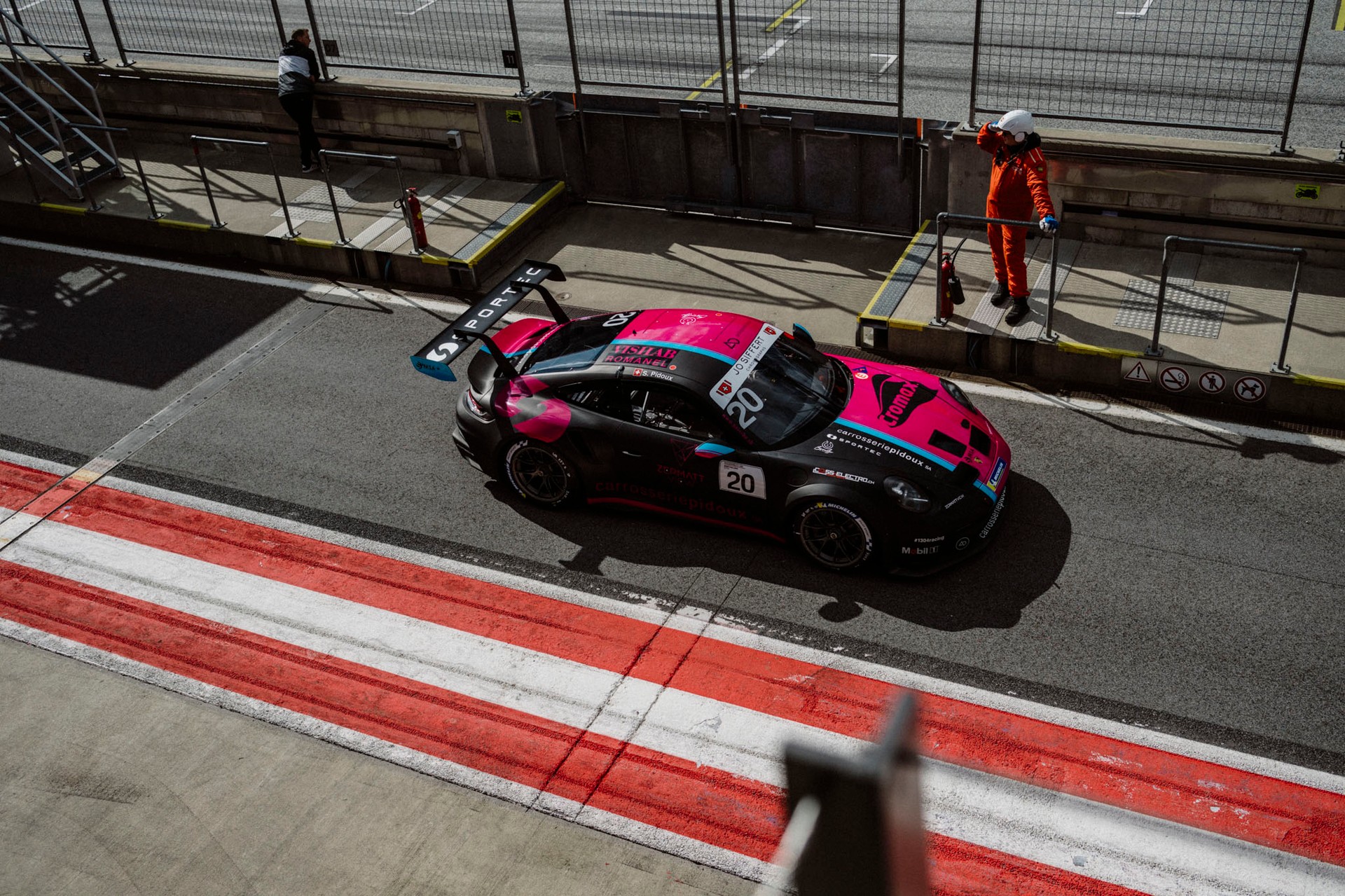 PORSCHE 992 GT3 CUP-image-5