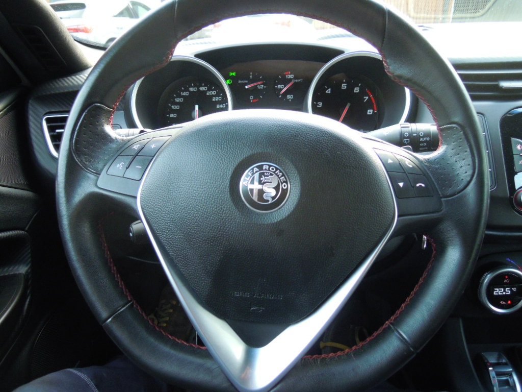 ALFA ROMEO Giulietta 1750 TBi Veloce TCT-image-7