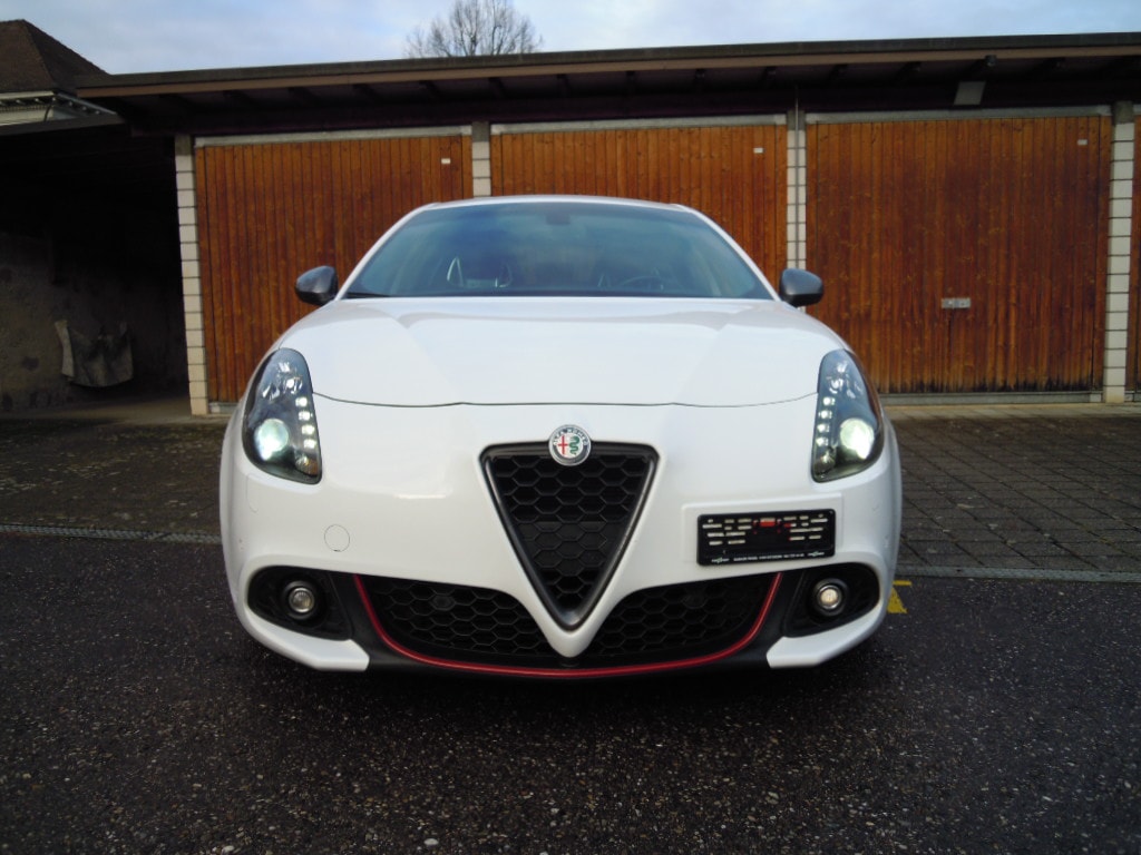 ALFA ROMEO Giulietta 1750 TBi Veloce TCT