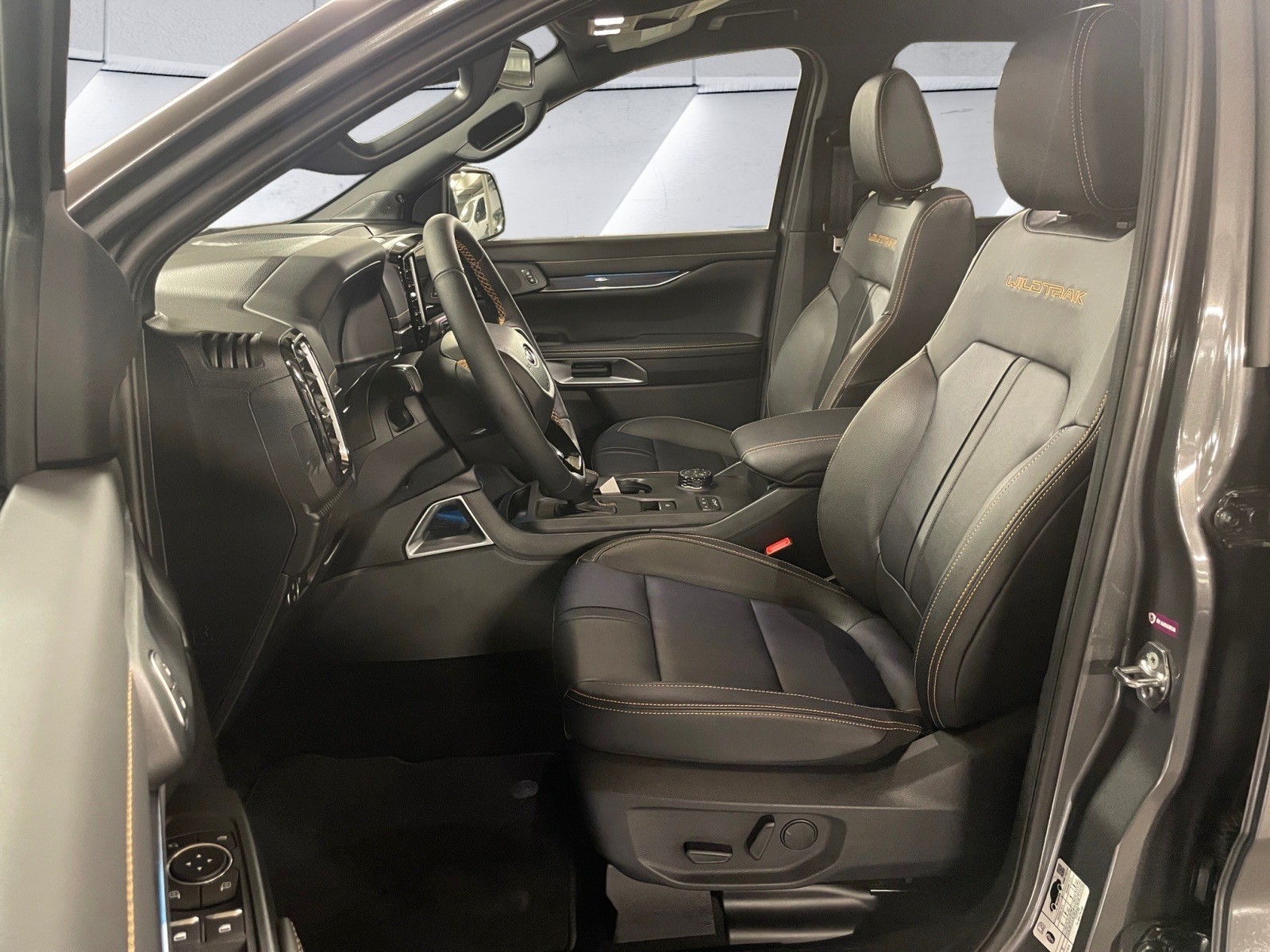 FORD Ranger Wildtrak 2.3 Eco Boost e-4WD Automat-image-9