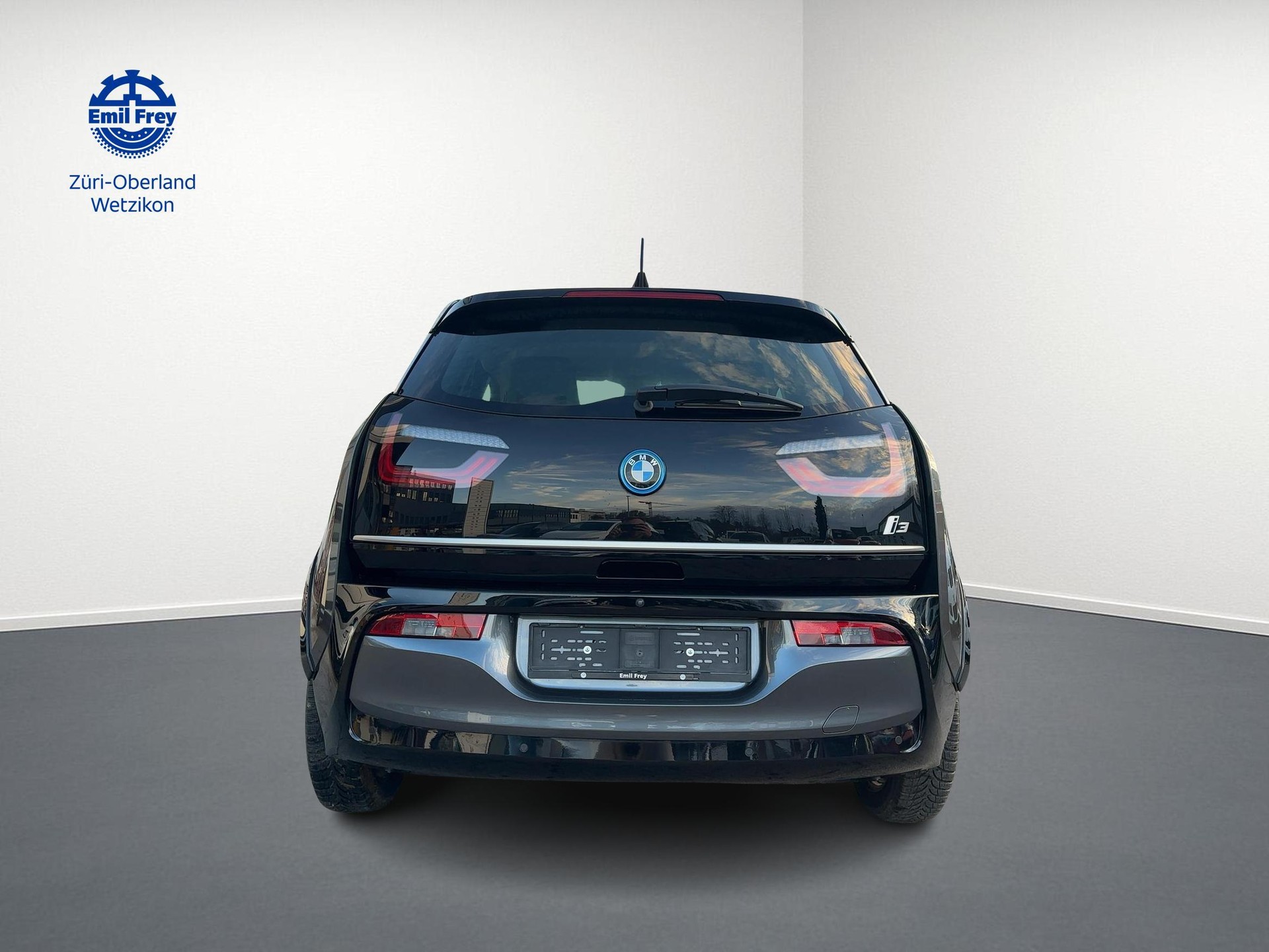 BMW i3 120 Ah-showroom-element-3