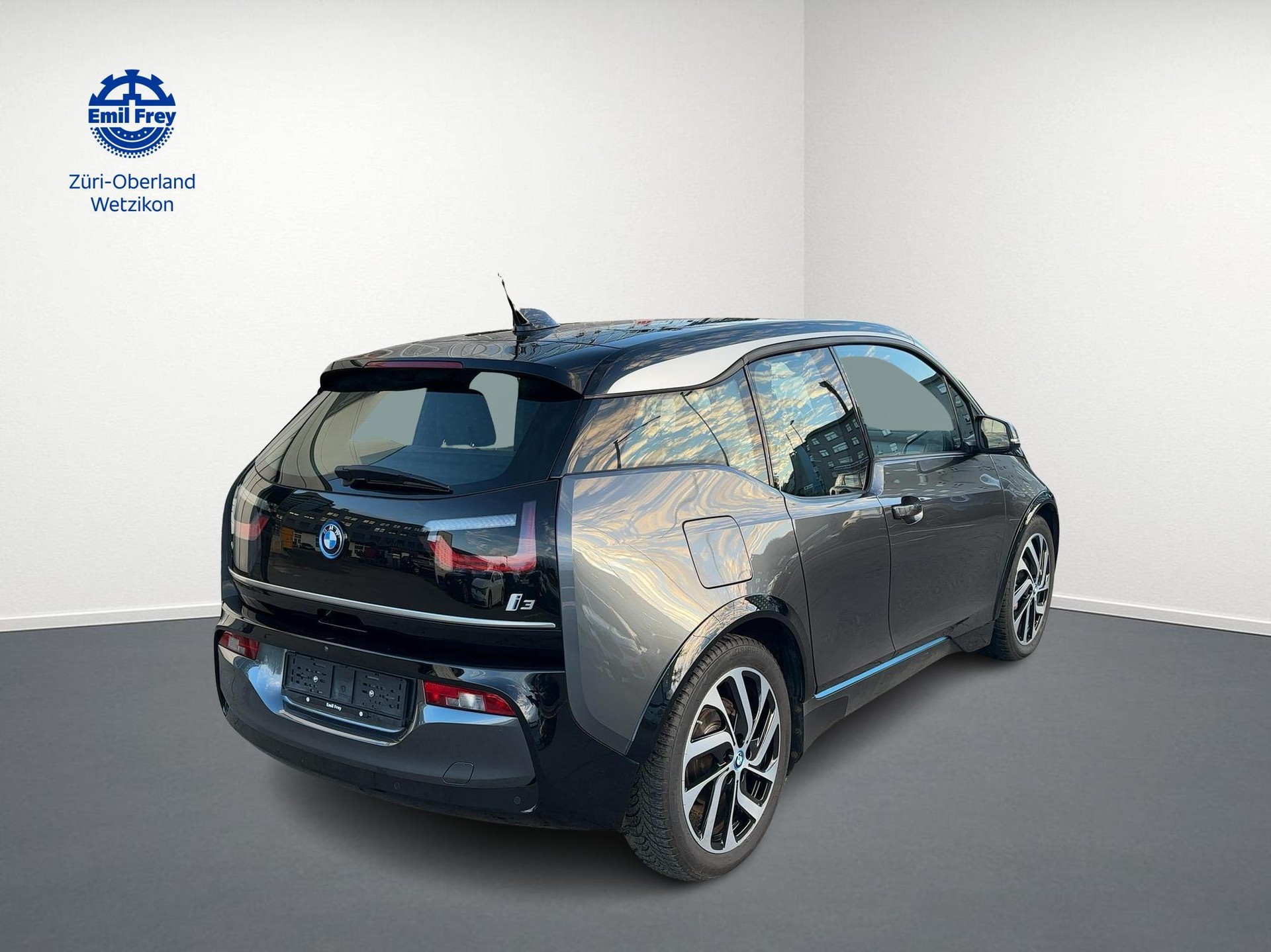 BMW i3 120 Ah-image-4