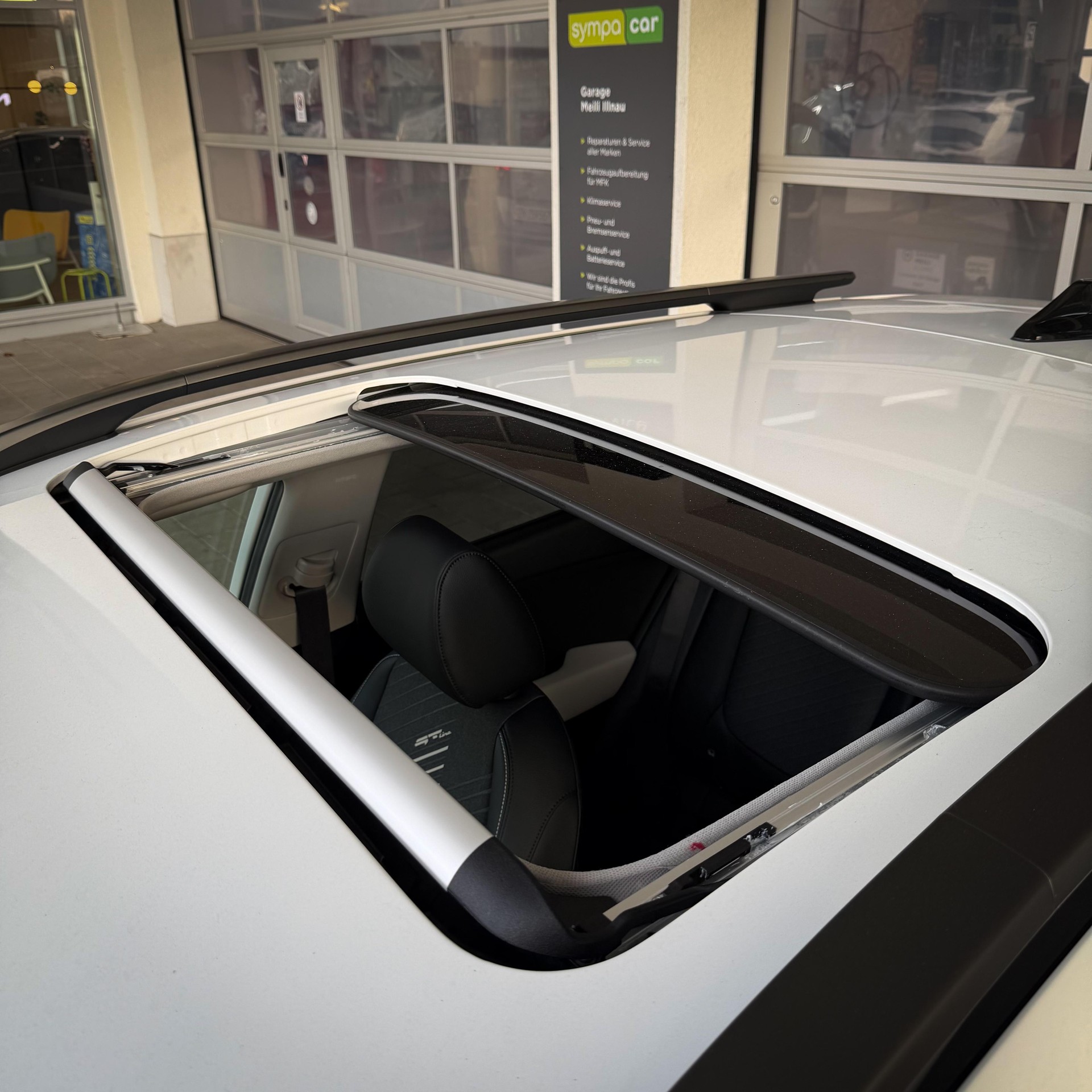 KIA Stonic 1.0 T-GDi MHEV GT-Line-image-14